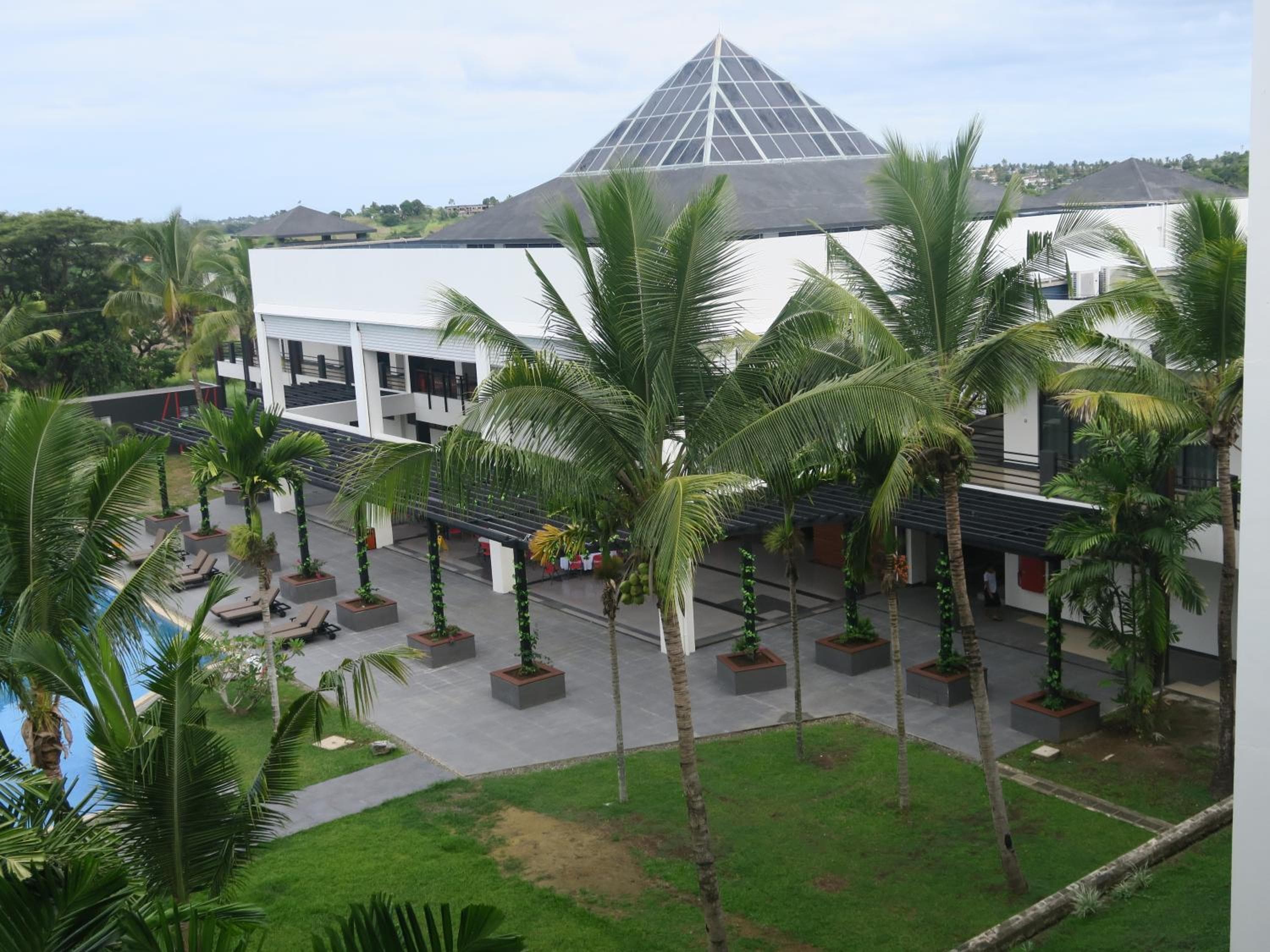 Nasau Resort & Villas property photograph