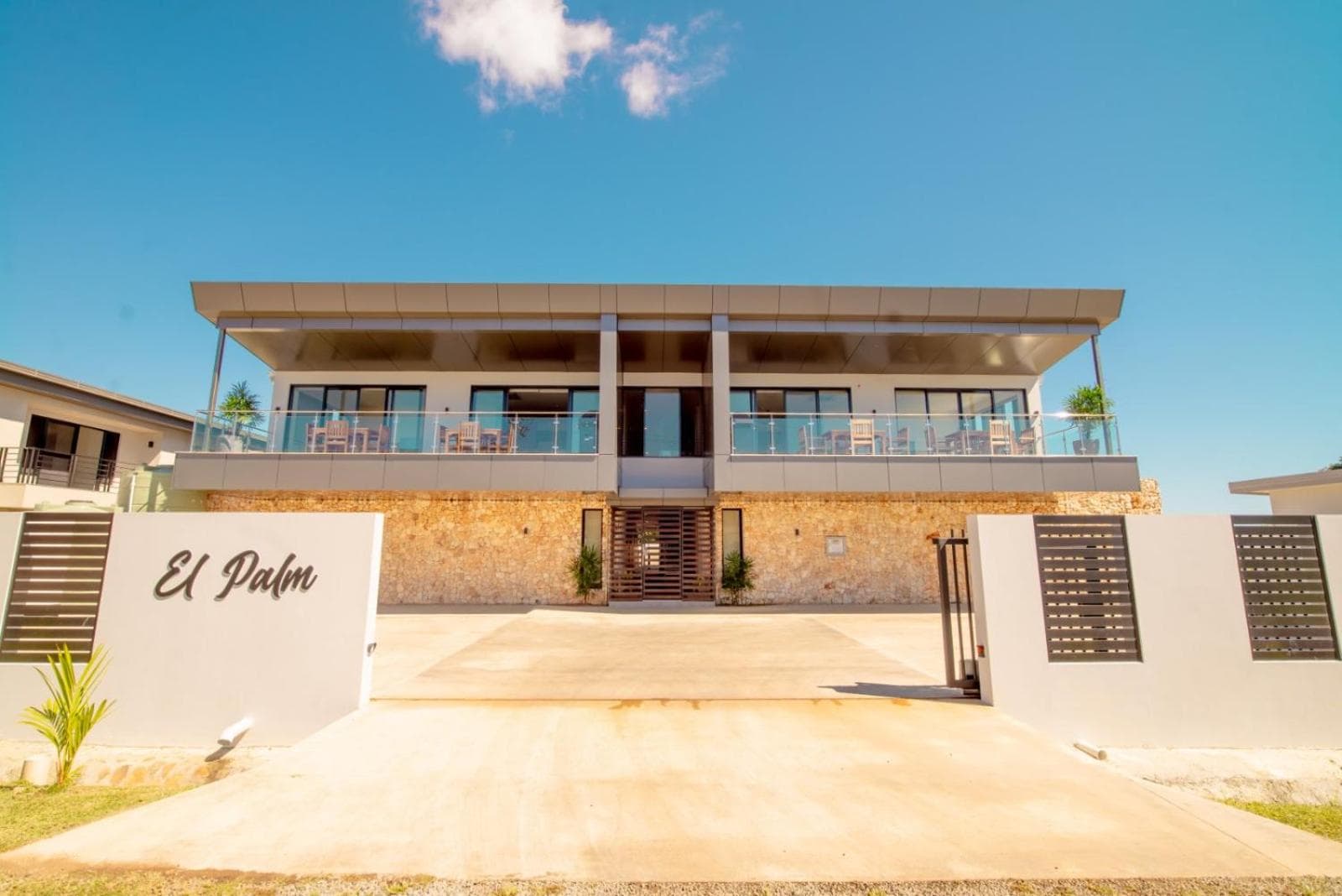 Property photograph of El Palm