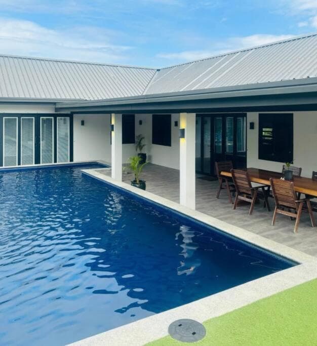 Bella Villa property photograph