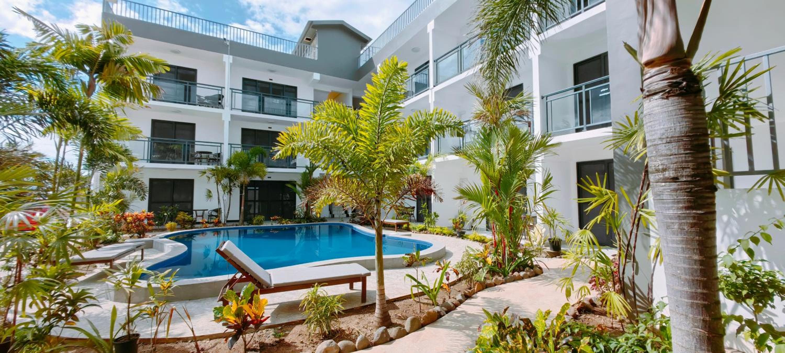 Ocean Breeze Apartment Hotel property photograph