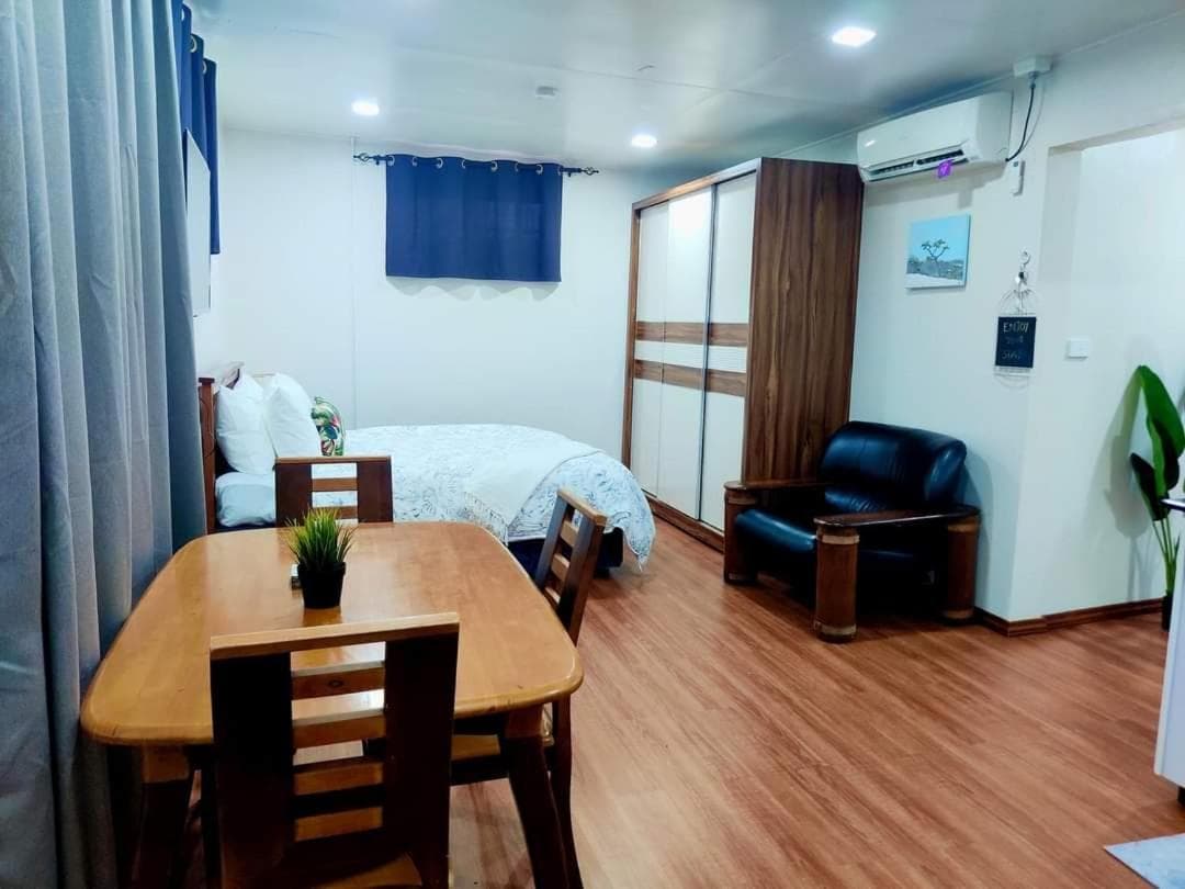 Studio at Berry Road property photograph