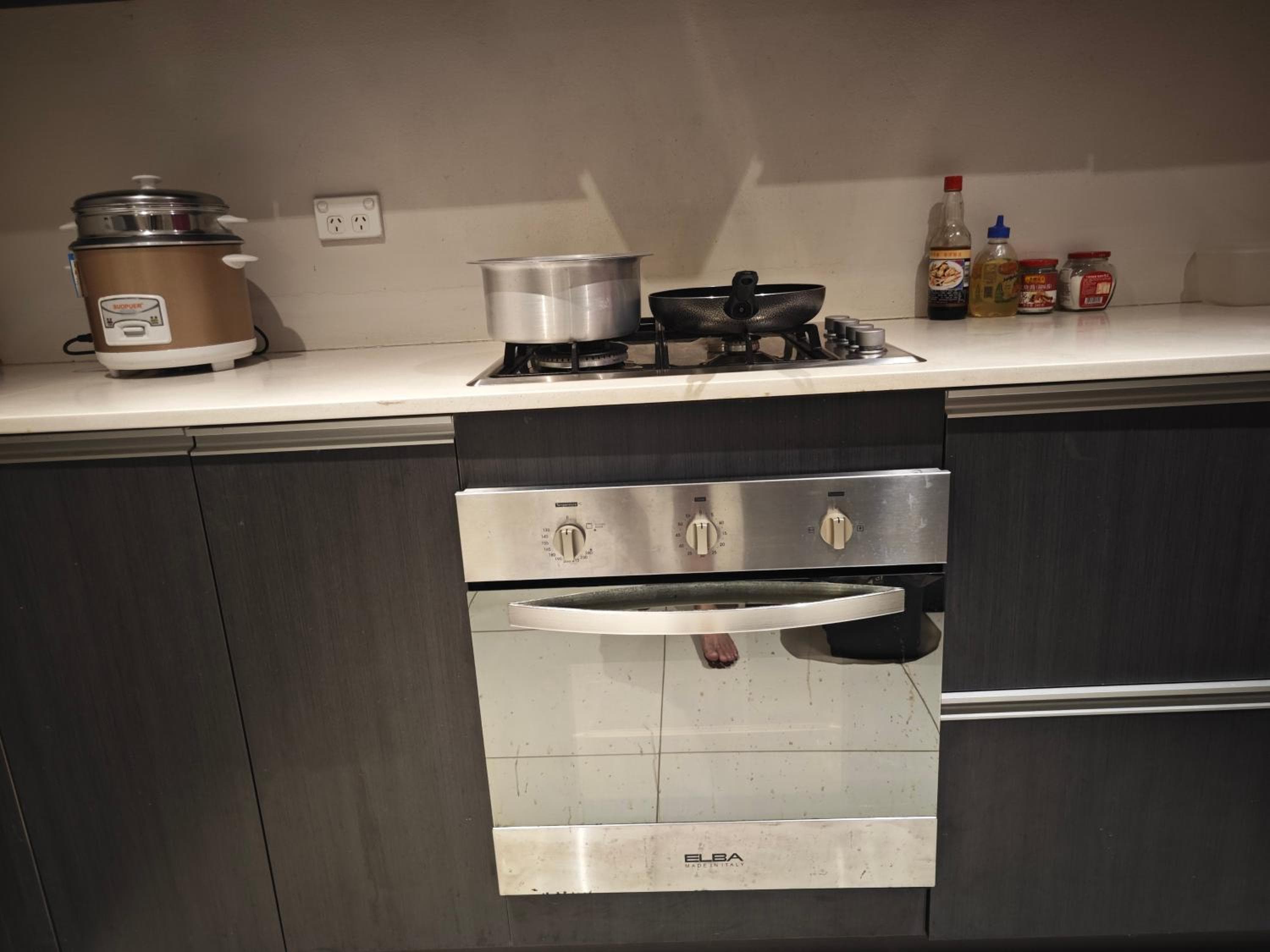 Pacific FairPrice Private room, shared kitchen property photograph