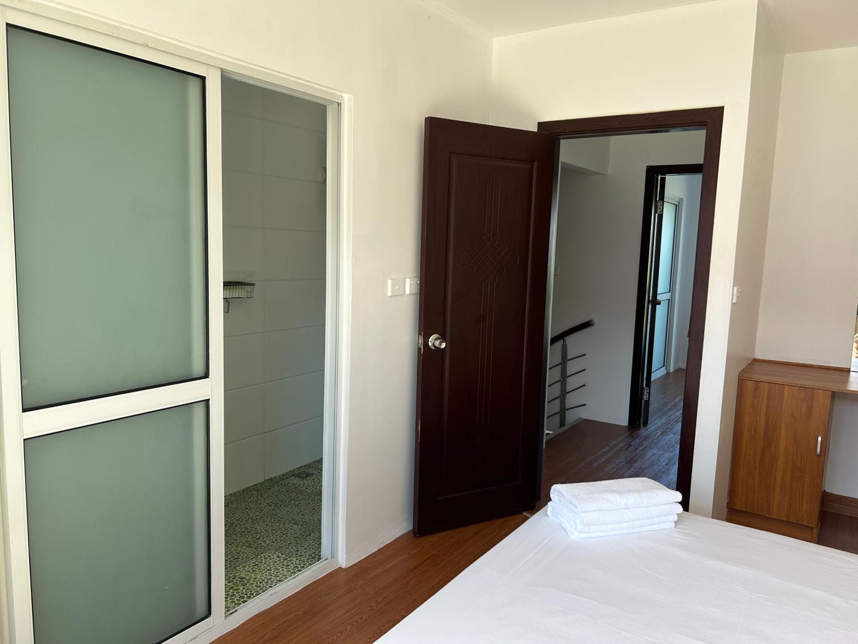 Easy Apt property photograph
