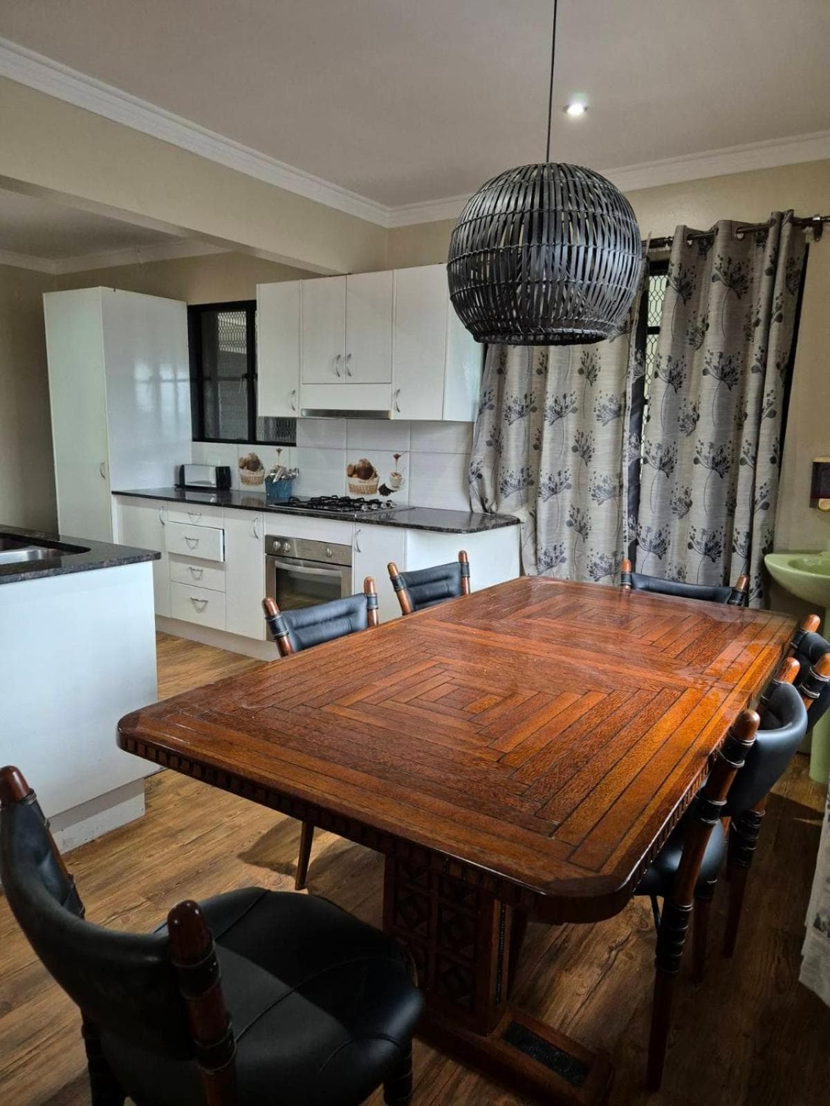 ZEG Investment property photograph