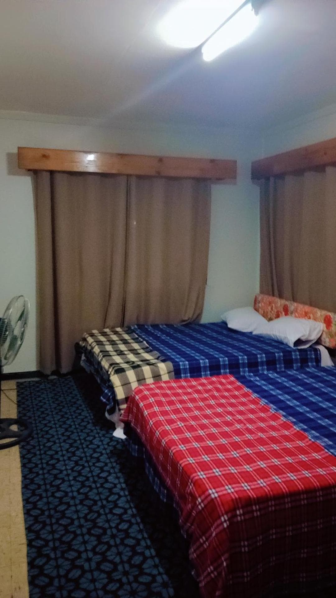 Singhs apartment double budget shared room property photograph