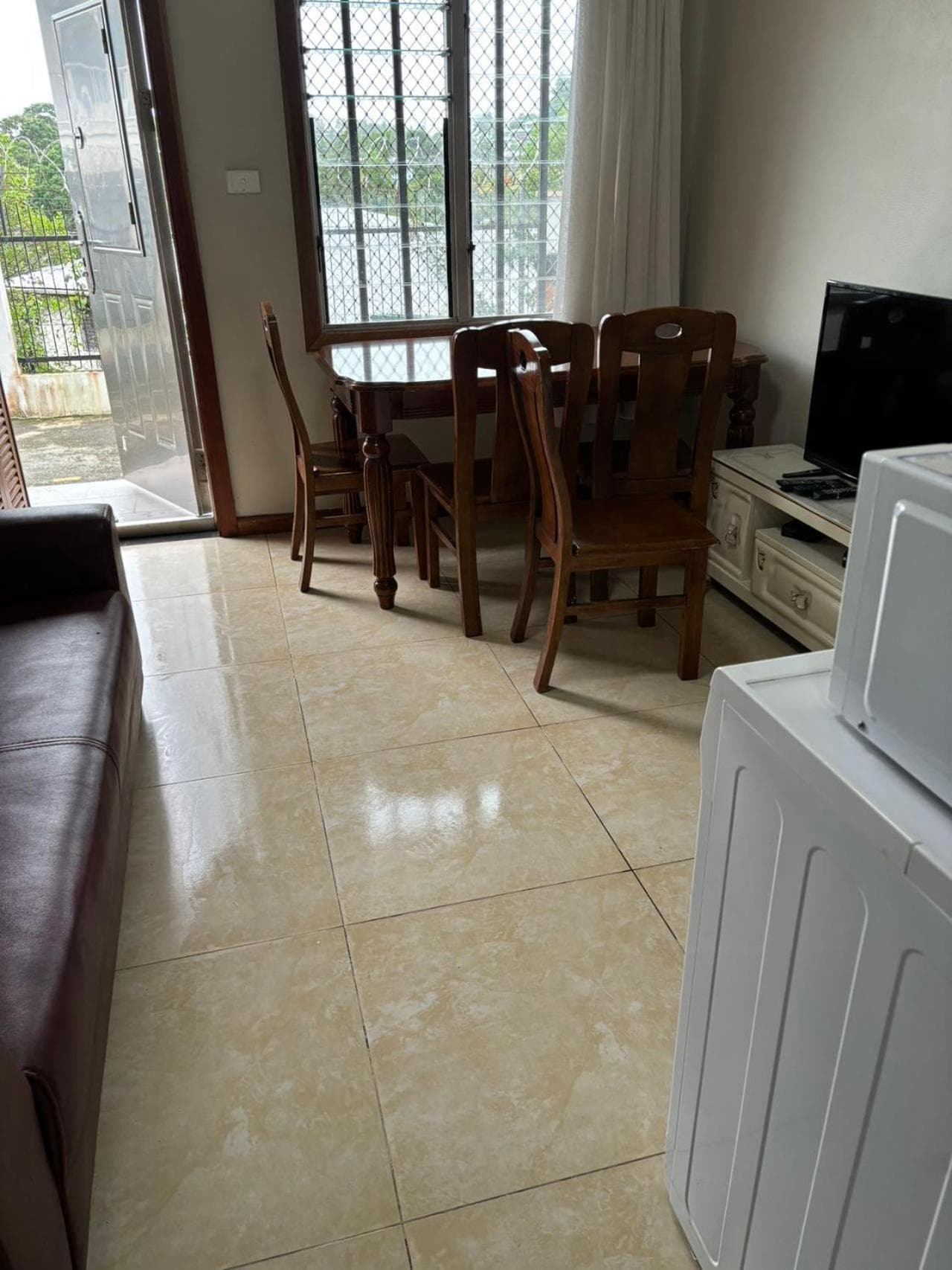 Two bedroom -King sized bedroom-Free parking property photograph