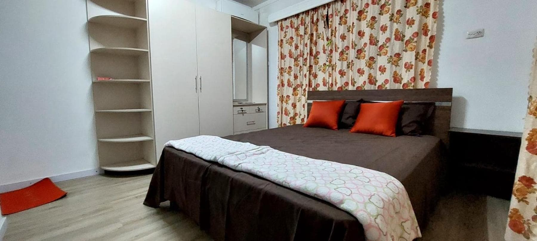 Shuhil Holiday Home property photograph