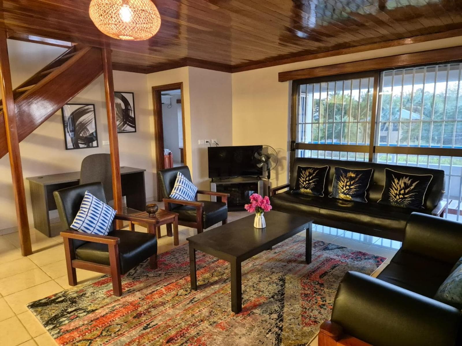 Suite near beach property photograph