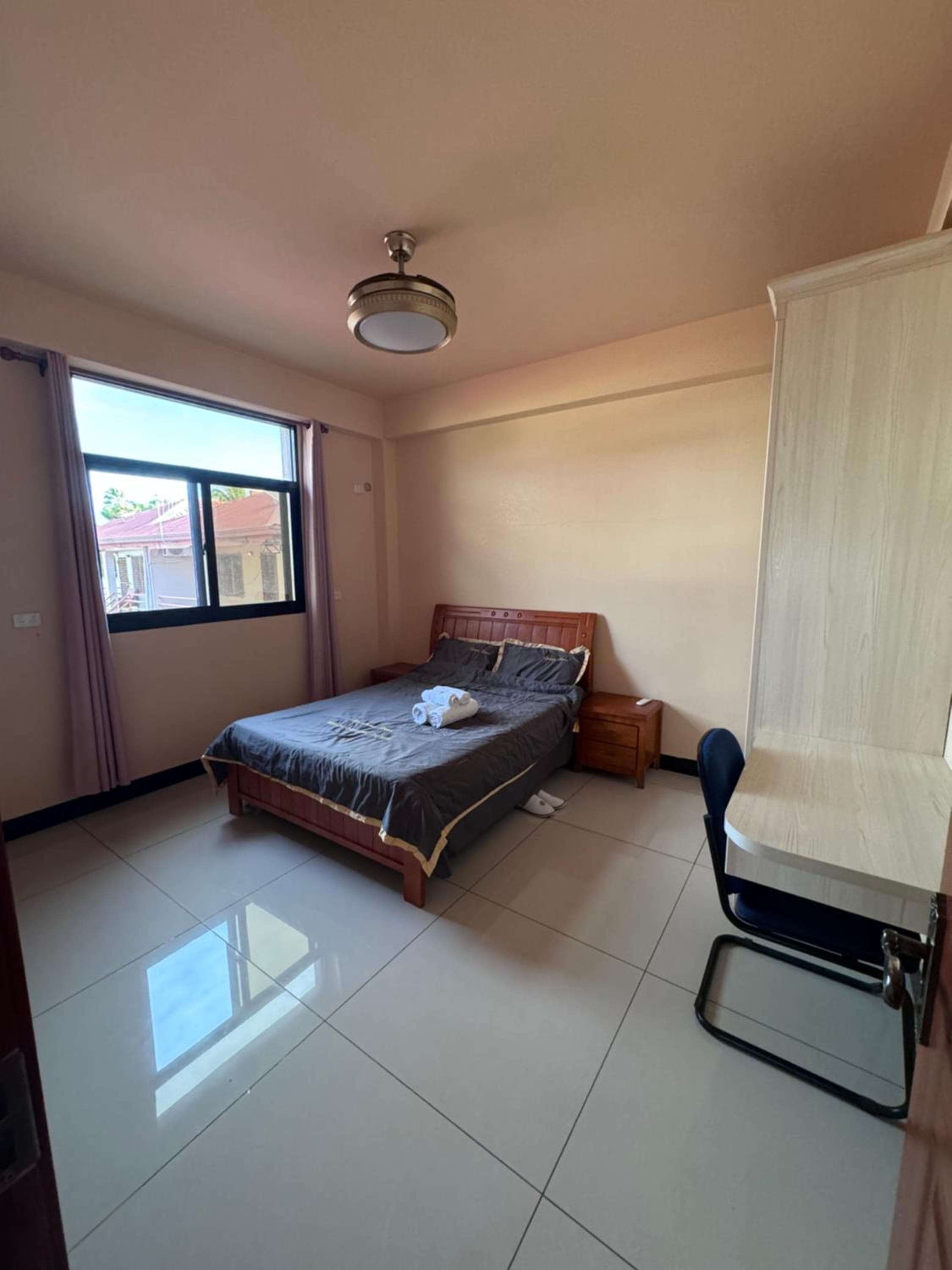 puipuiloft Two-room suite with separate kitchen and bathroom property photograph