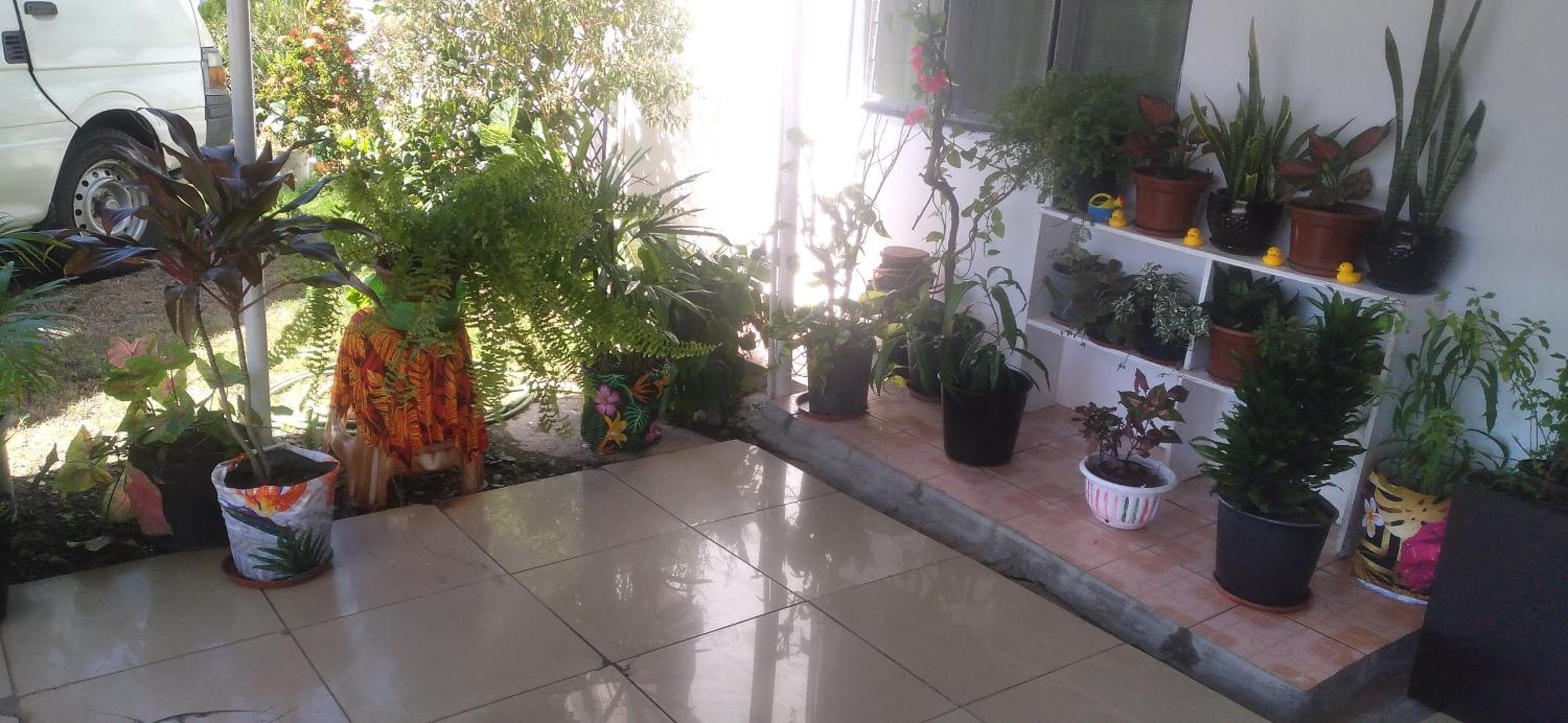 Self-contained unit votualevu Nadi property photograph