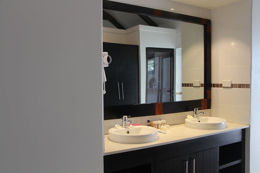 Landers Bay Resort & Spa Fiji - Adults Only property photograph