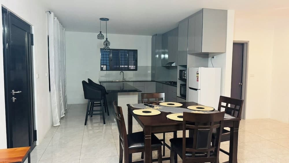 Peaceful Nadi Base Retreat property photograph