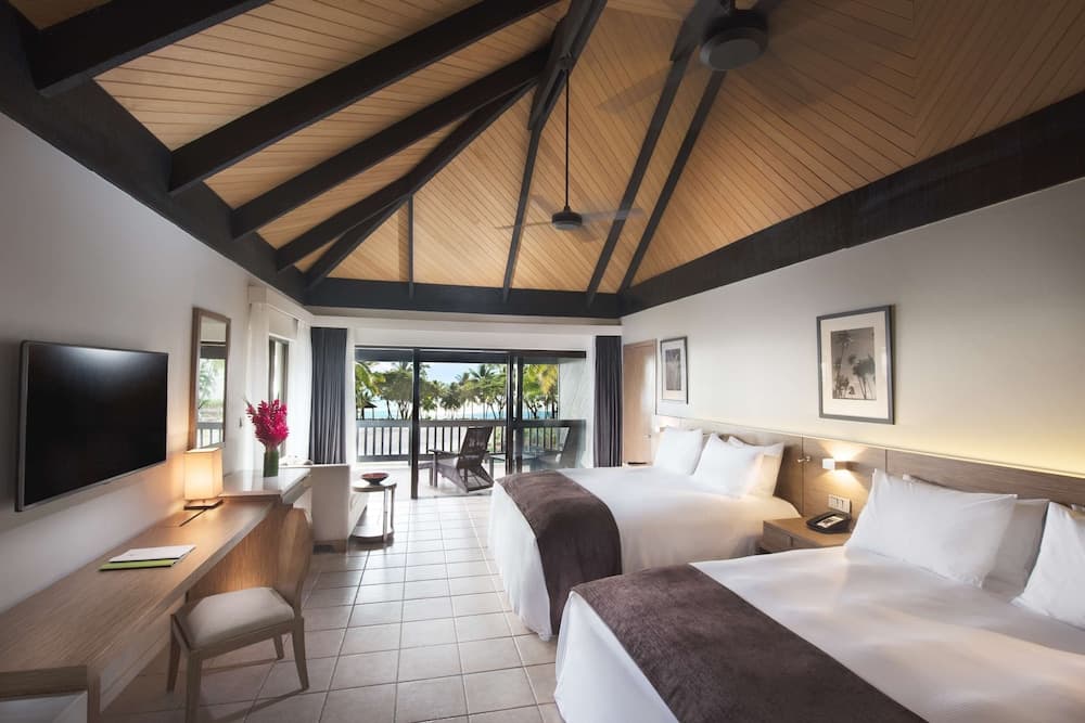 DoubleTree Resort by Hilton Hotel Fiji - Sonaisali Island property photograph