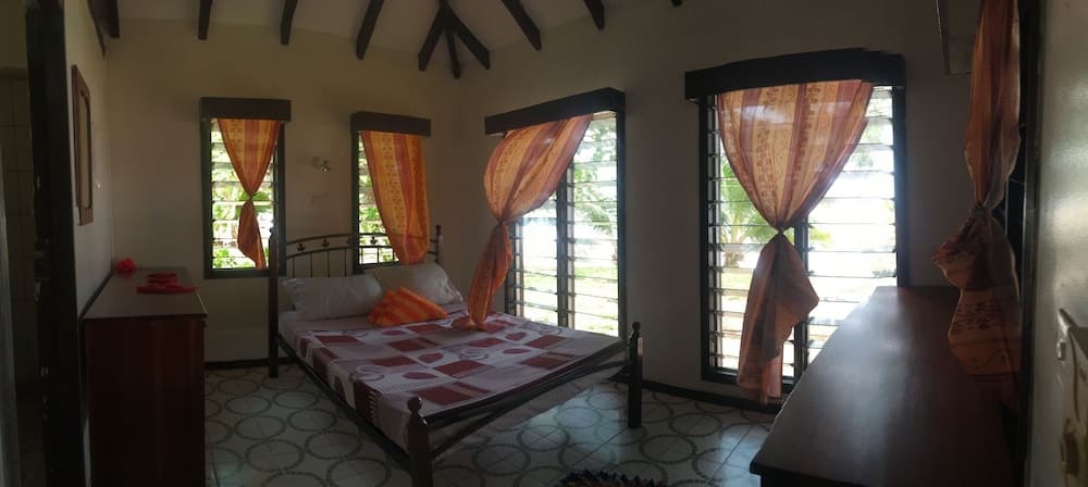 Yasawa Long Beach Hideout Resort property photograph