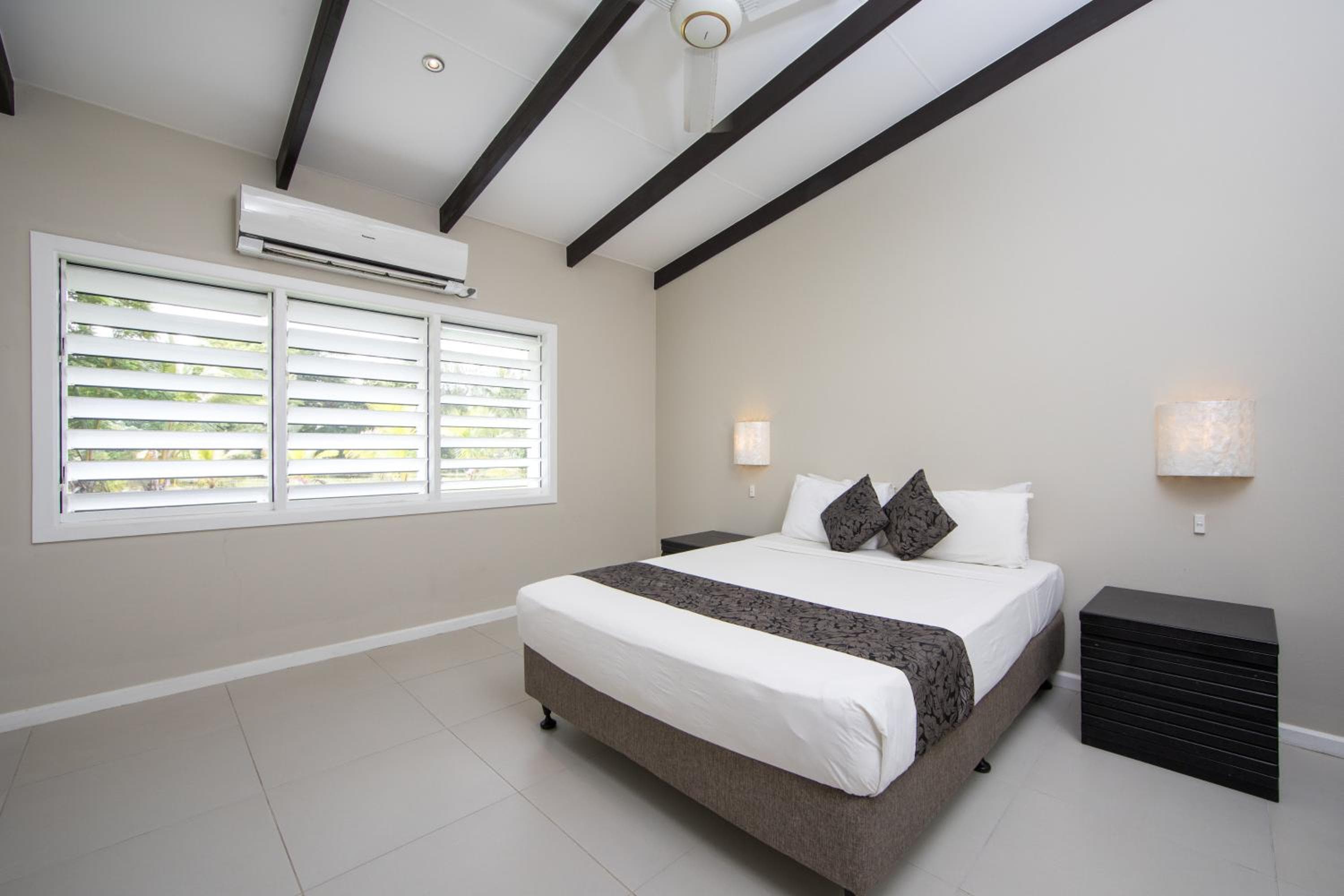 Garden Room at Plantation Island Resort