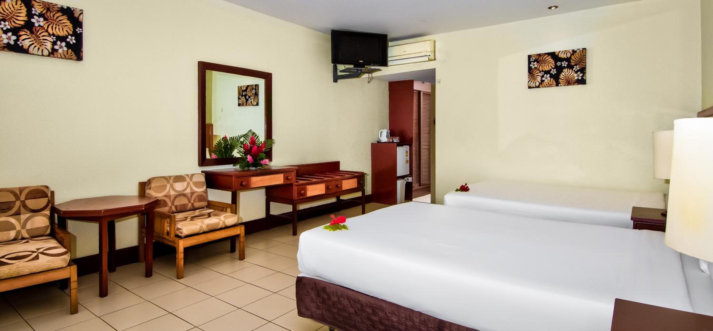 Superior Twin Room at Tanoa Skylodge Hotel