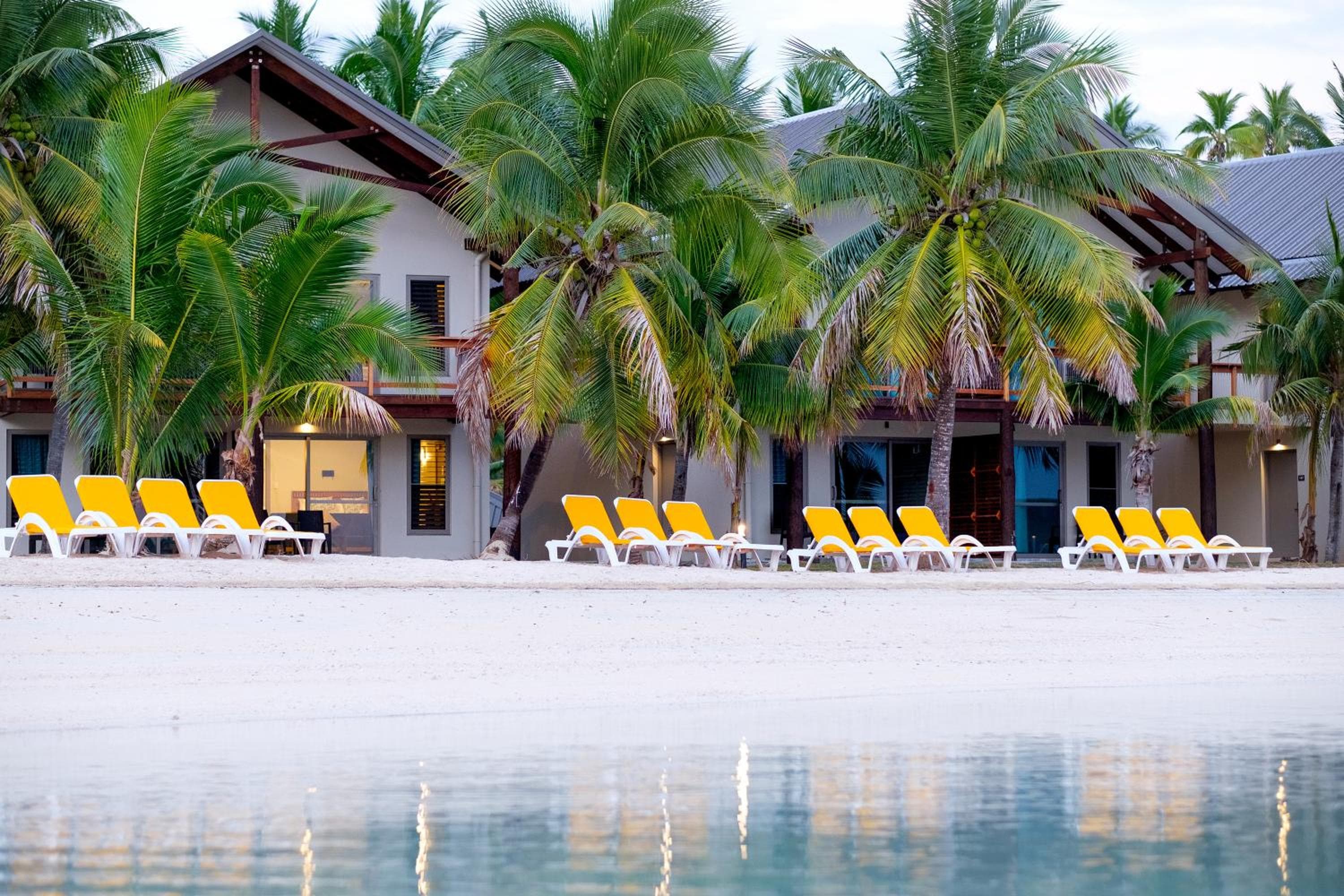 Beachfront Hotel Room at Plantation Island Resort