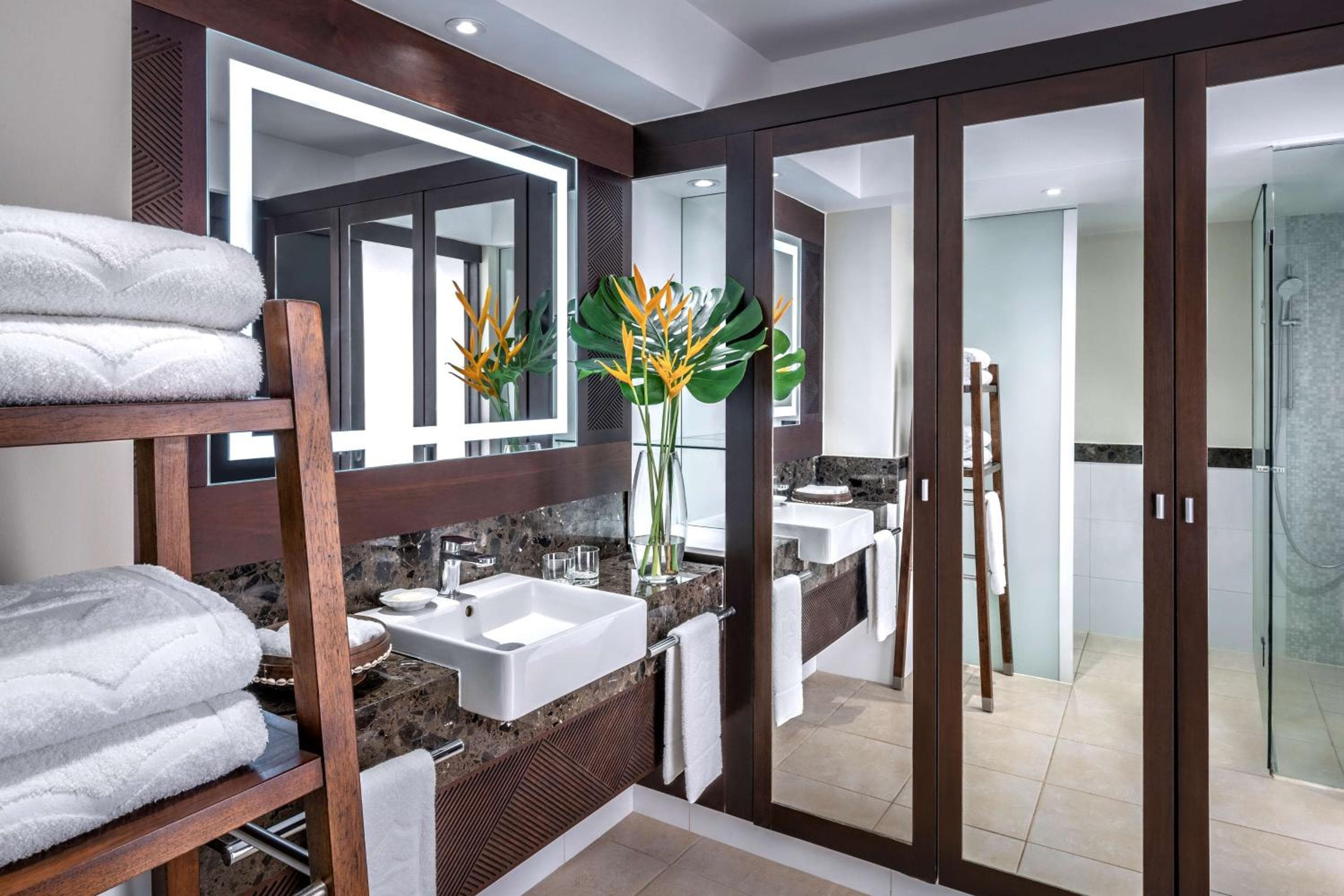Ocean Deluxe King Room at Shangri-La Yanuca Island, Fiji
