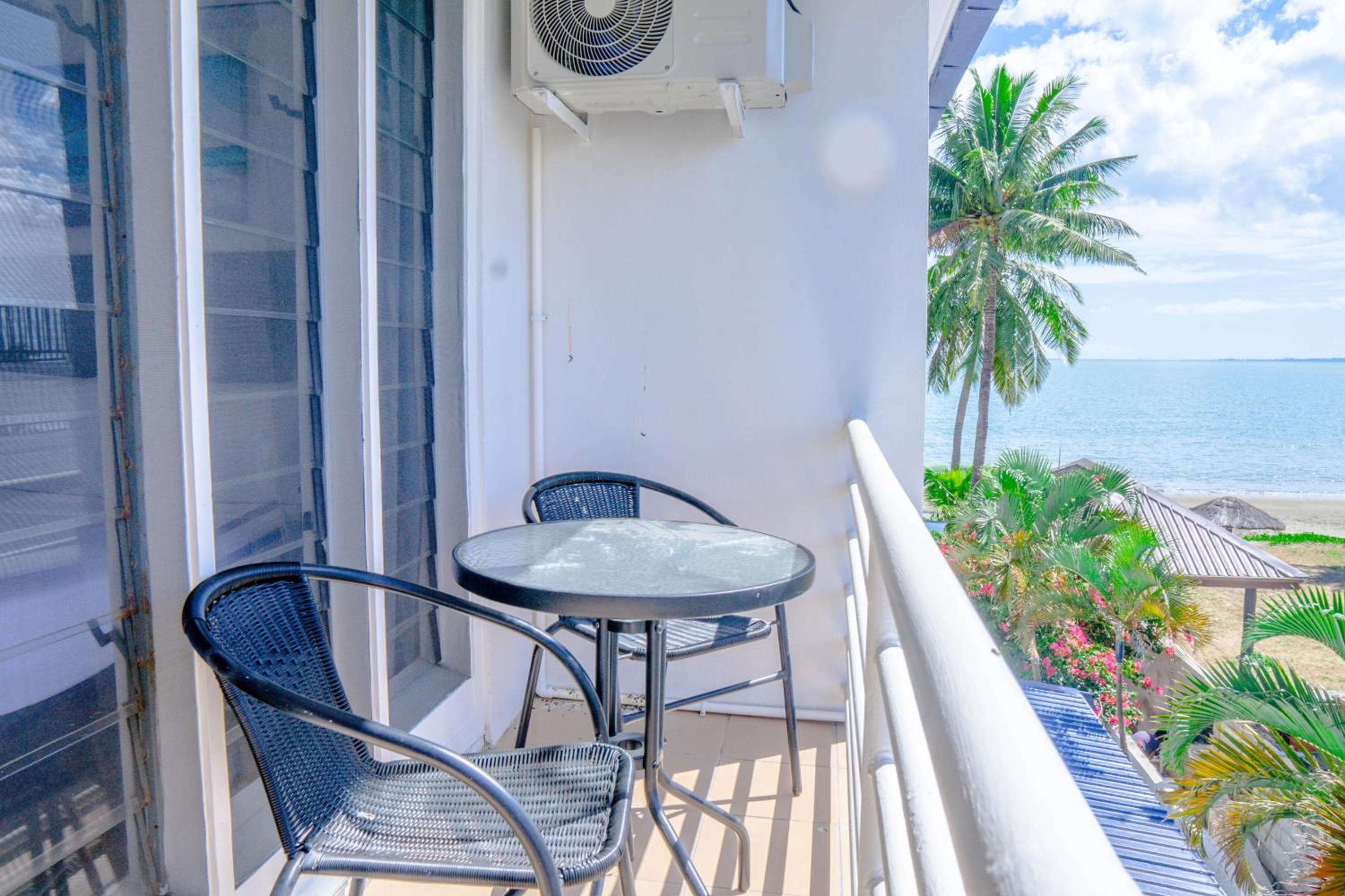 Double Room with Sea View at Sailors Beach Fiji