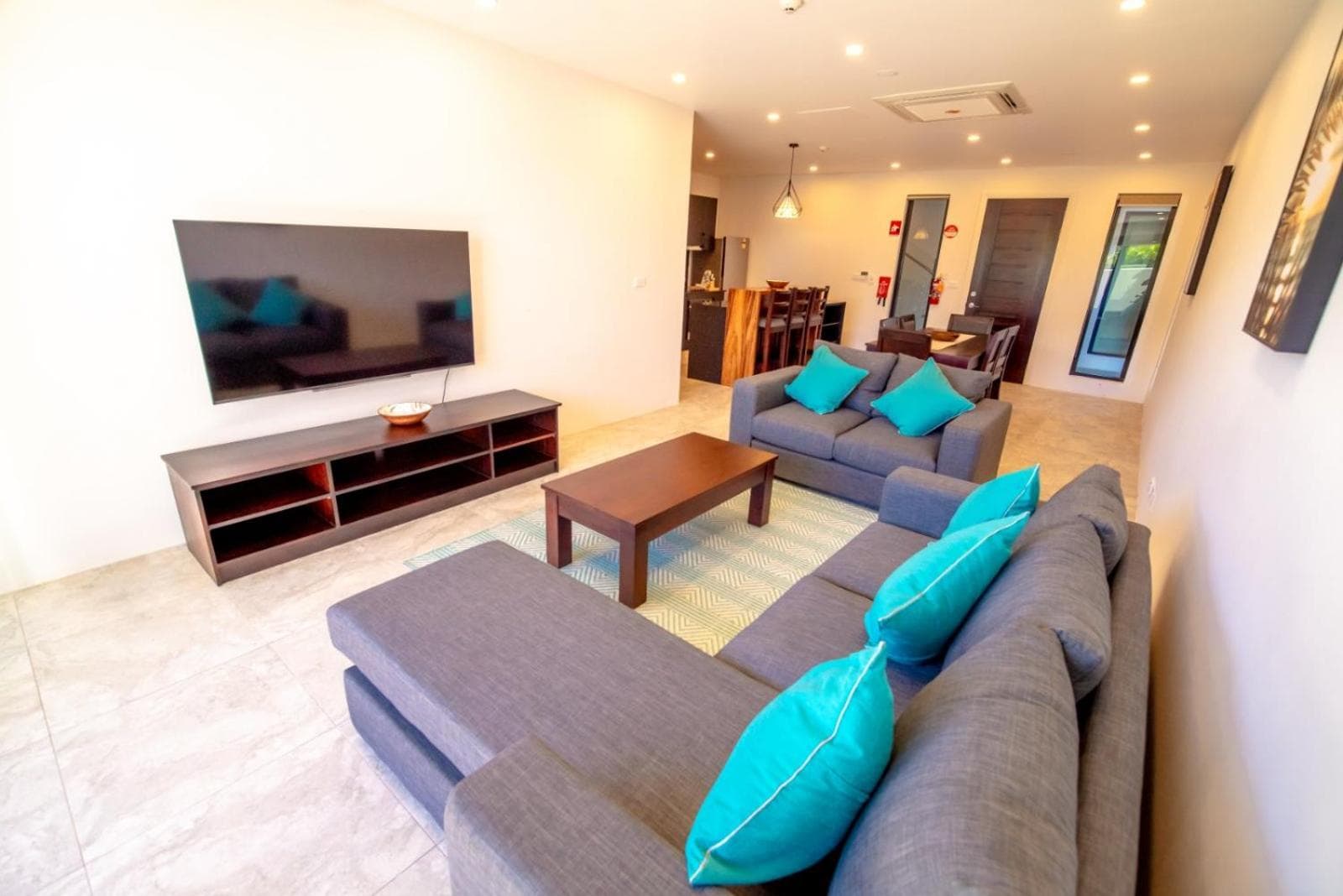 Two-Bedroom Apartment at El Palm