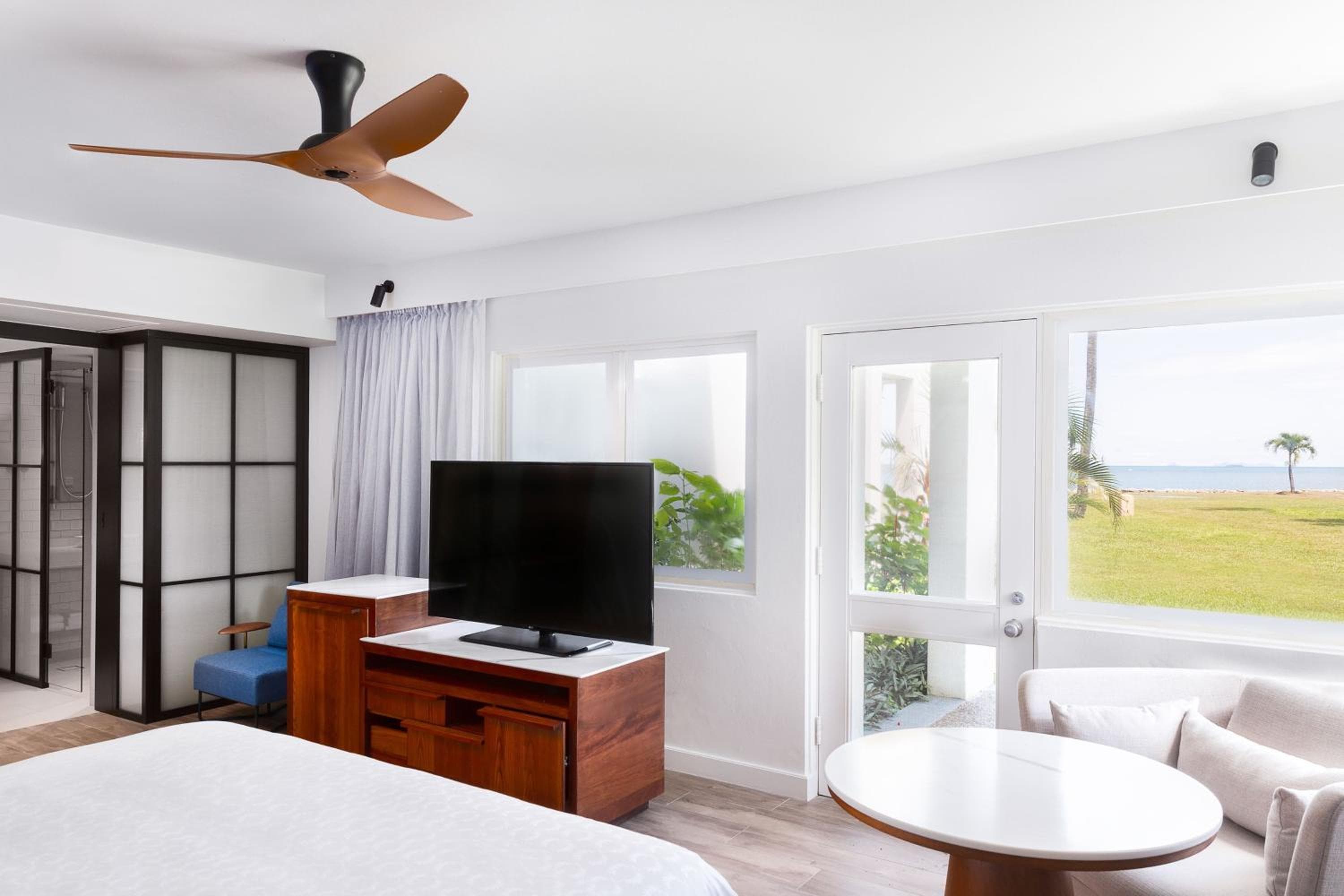 Ocean View, Guest room, 1 King at Sheraton Fiji Golf & Beach Resort