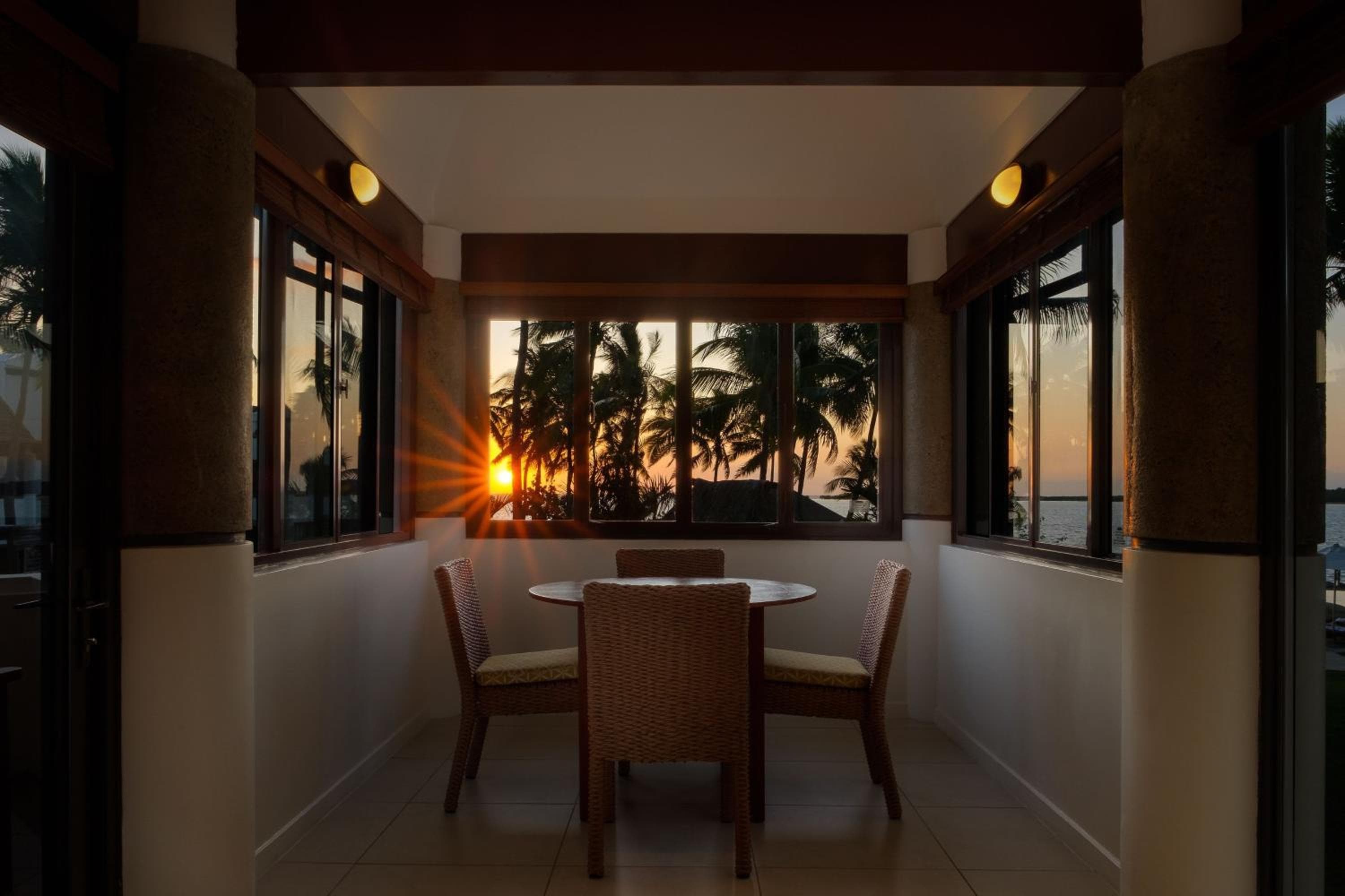 Ocean Front, 3 Bedroom Villa at Sheraton Denarau Villas