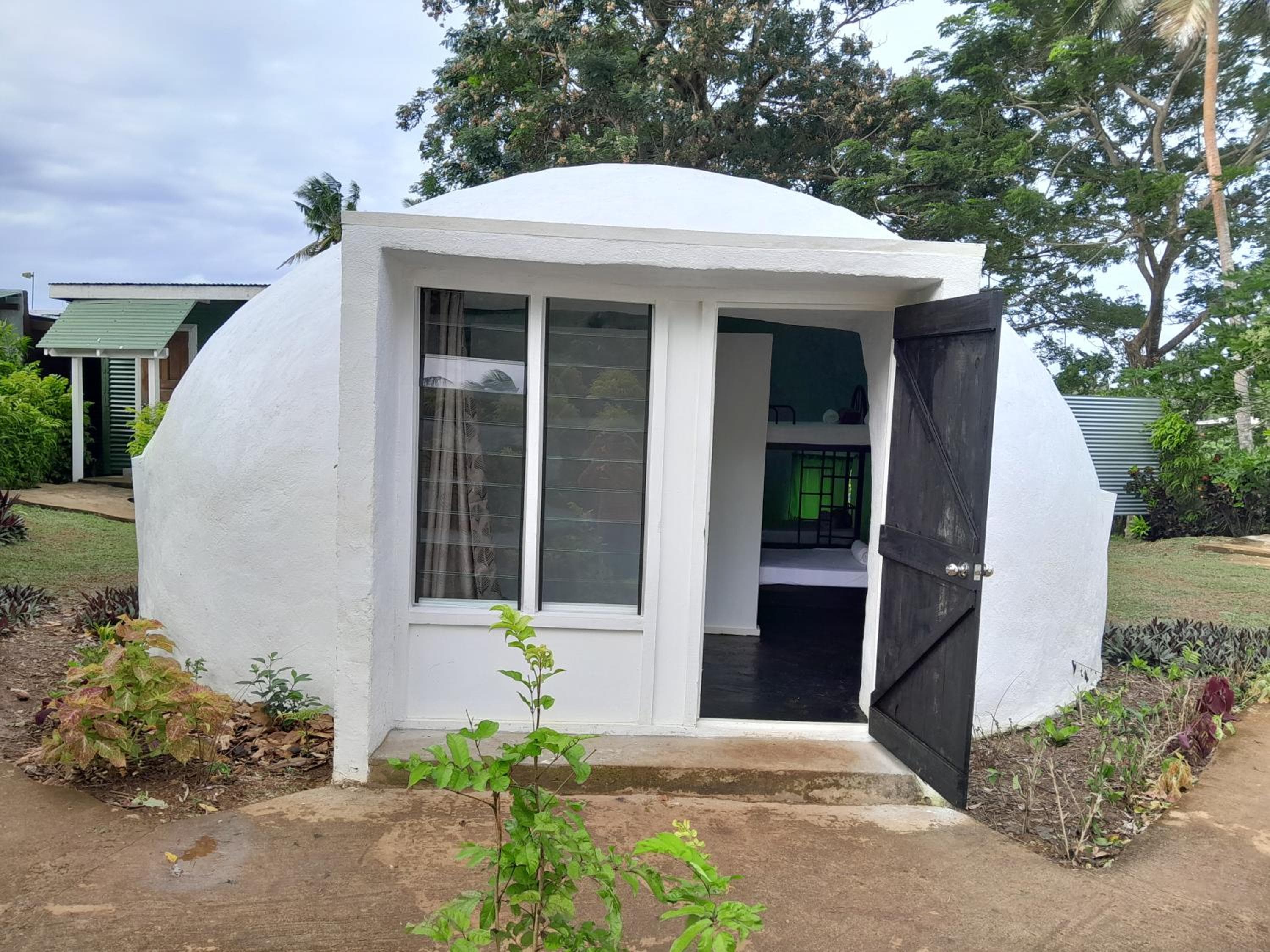 Bunk Bed in Female Dormitory Room at Taveuni Breeze