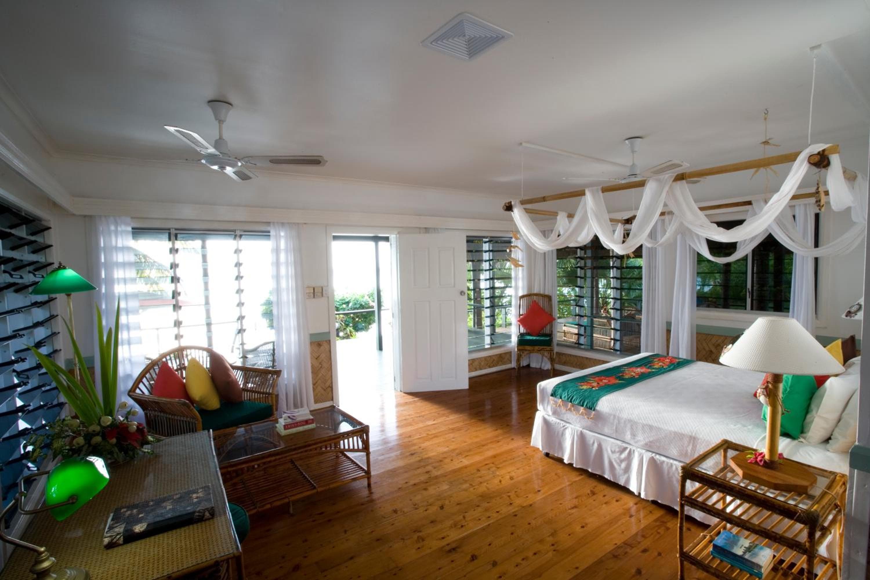 Bungalow - Beach Front at Nukubati Great Sea Reef
