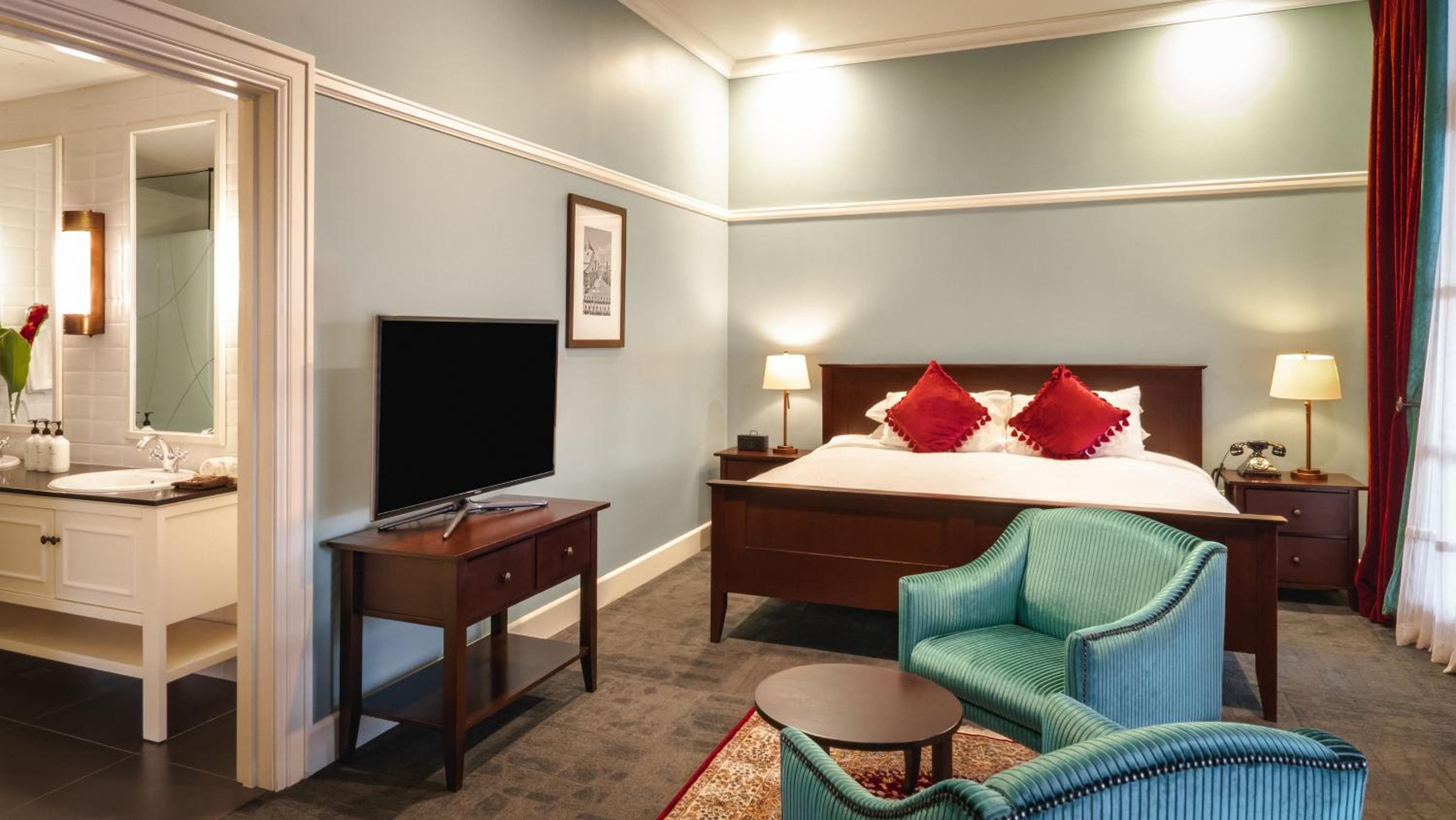 Royal Suite at Grand Pacific Hotel