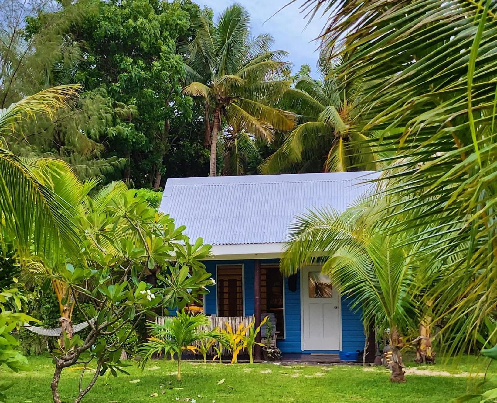 Ocean View Bure at Oarsman's Bay Lodge