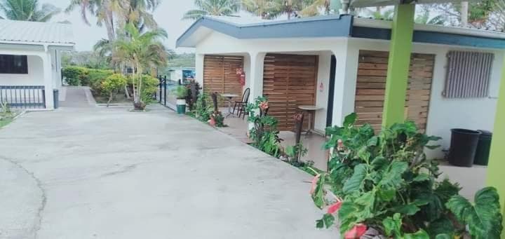 Queen Room With Balcony at Bula Retreat