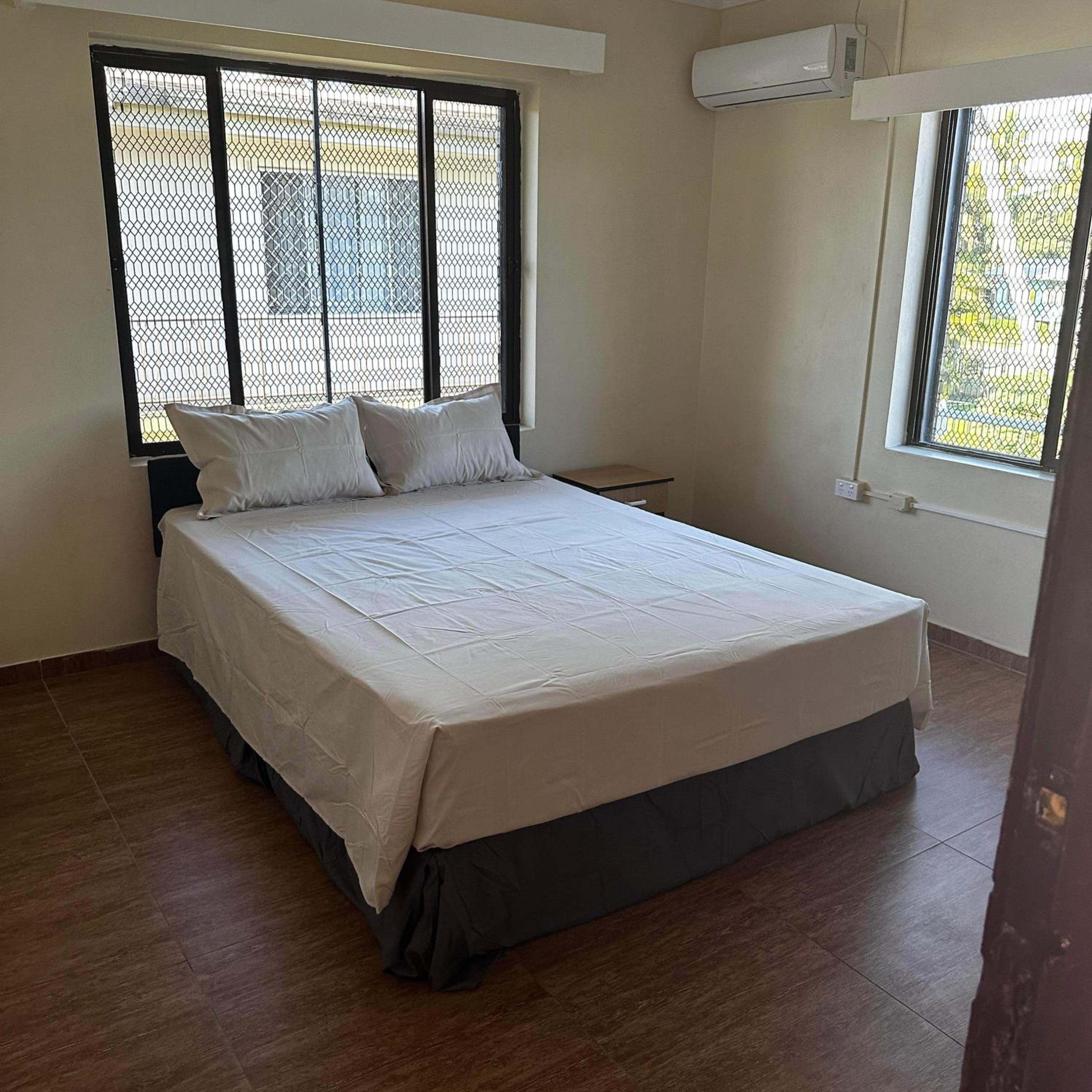 Three-Bedroom Apartment at KumarVacation Home 38 Kennedy Road Unit 1