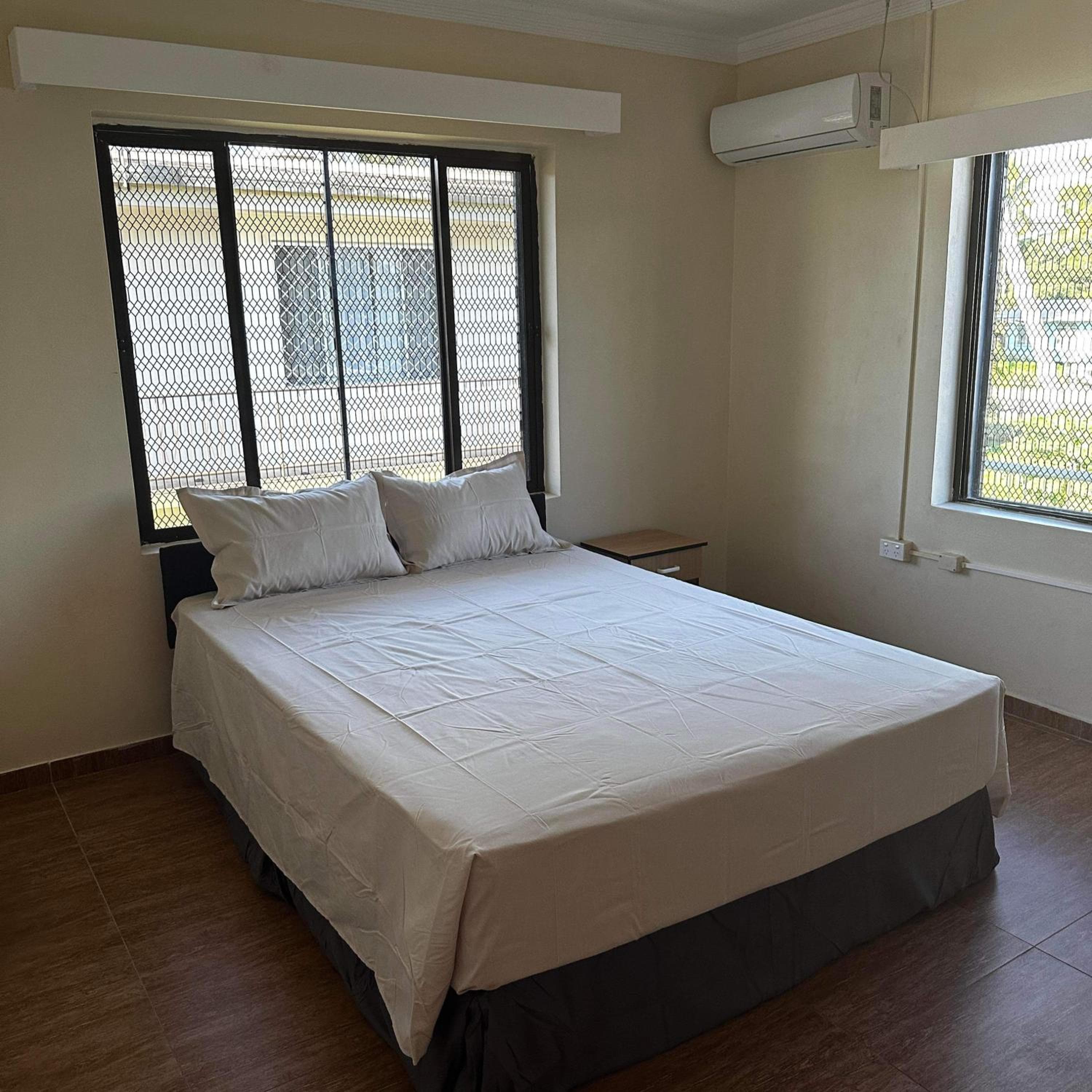 Three-Bedroom Apartment at KumarVacation Home 38 Kennedy Road Unit 2
