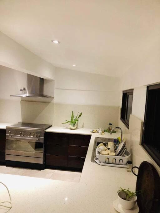 Three-Bedroom House at Entire 3 bedroom Fully Furnished House, 6 Guests