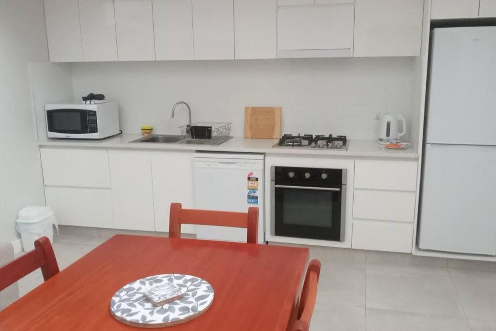 Two-Bedroom Apartment at One bedroom Executive Apartment - 8