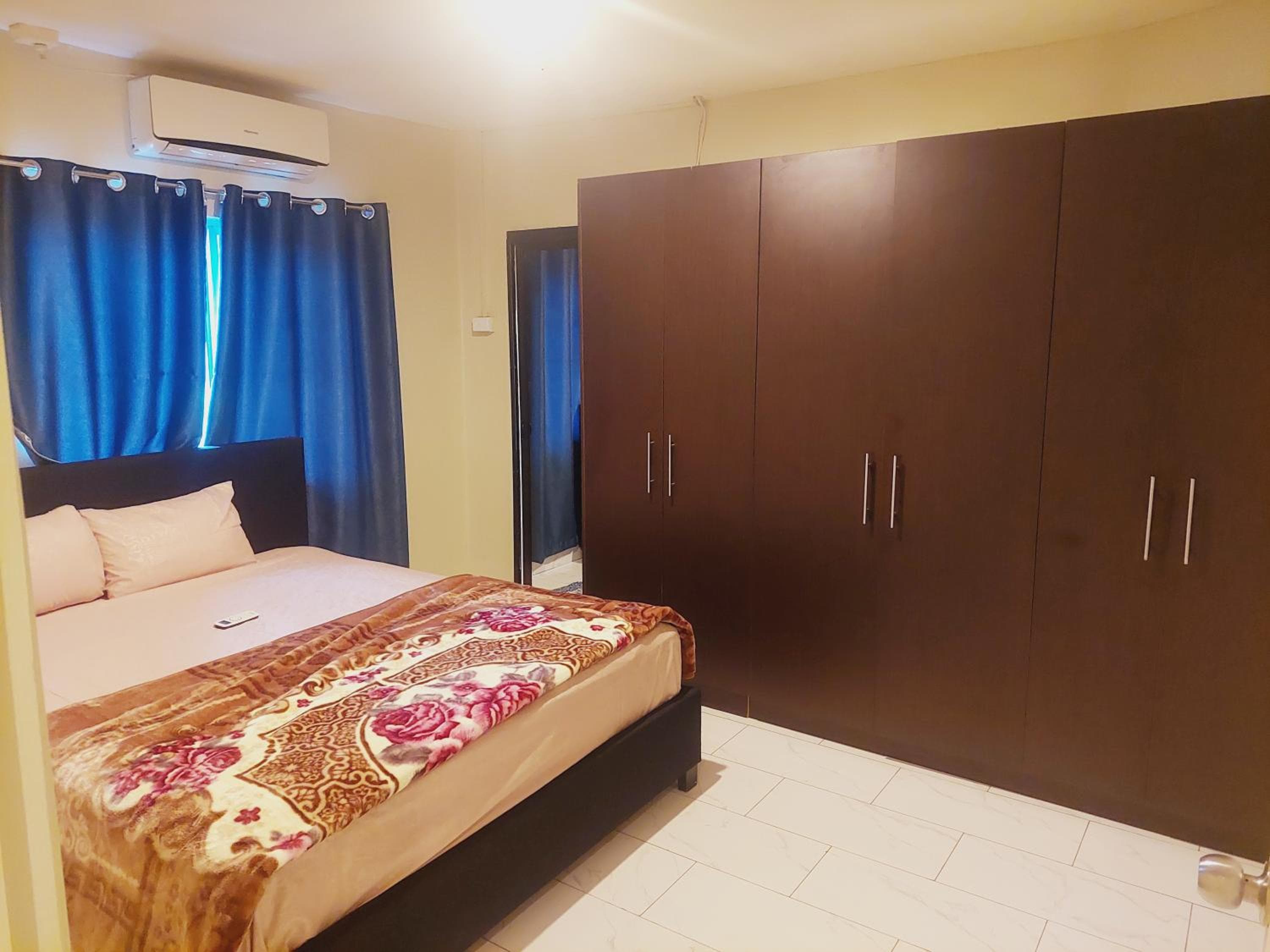 Three-Bedroom Apartment at 3-bedroom Deluxe Apartment