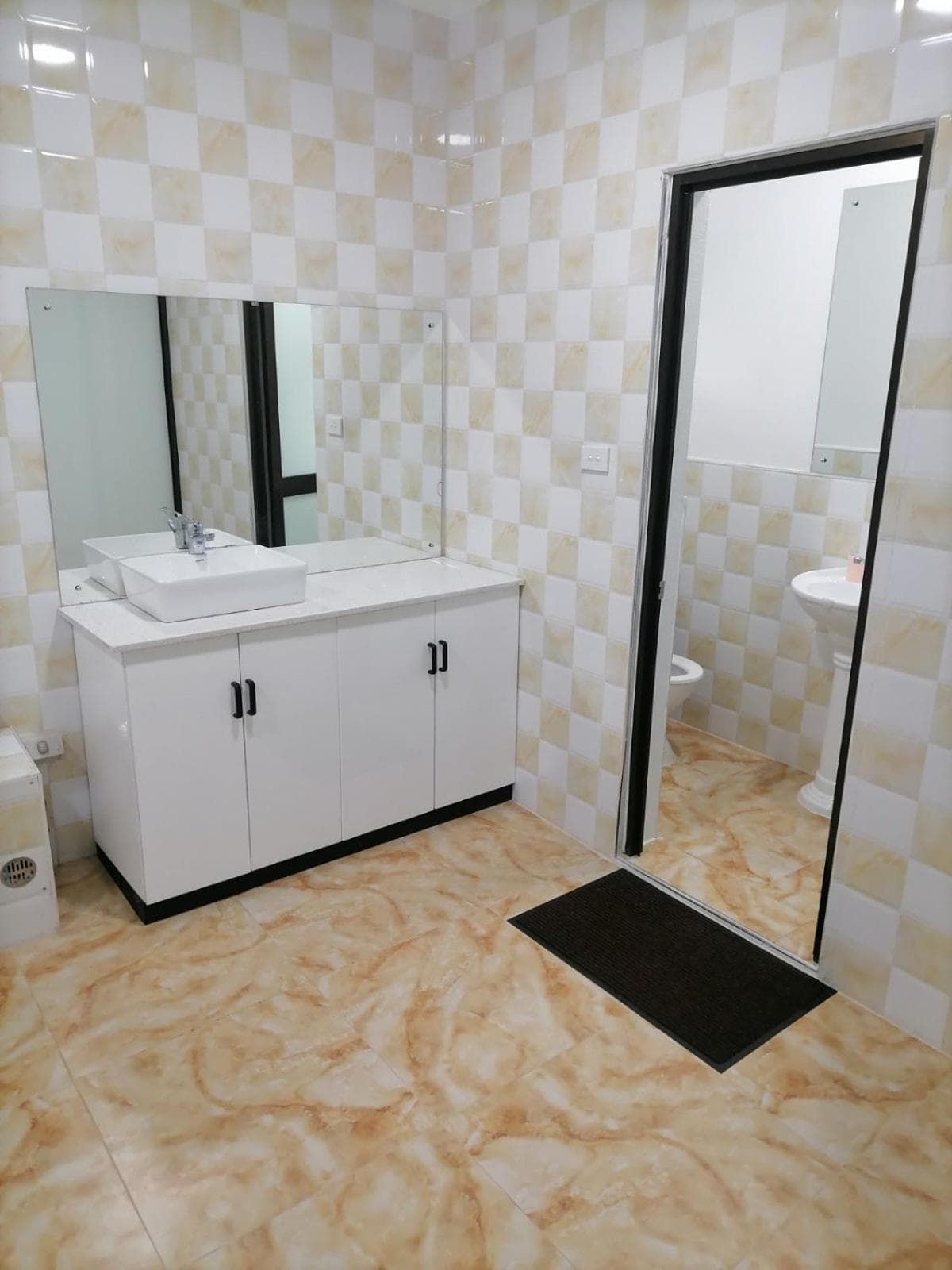 Two-Bedroom Family Apartment at White Diamond Apartments