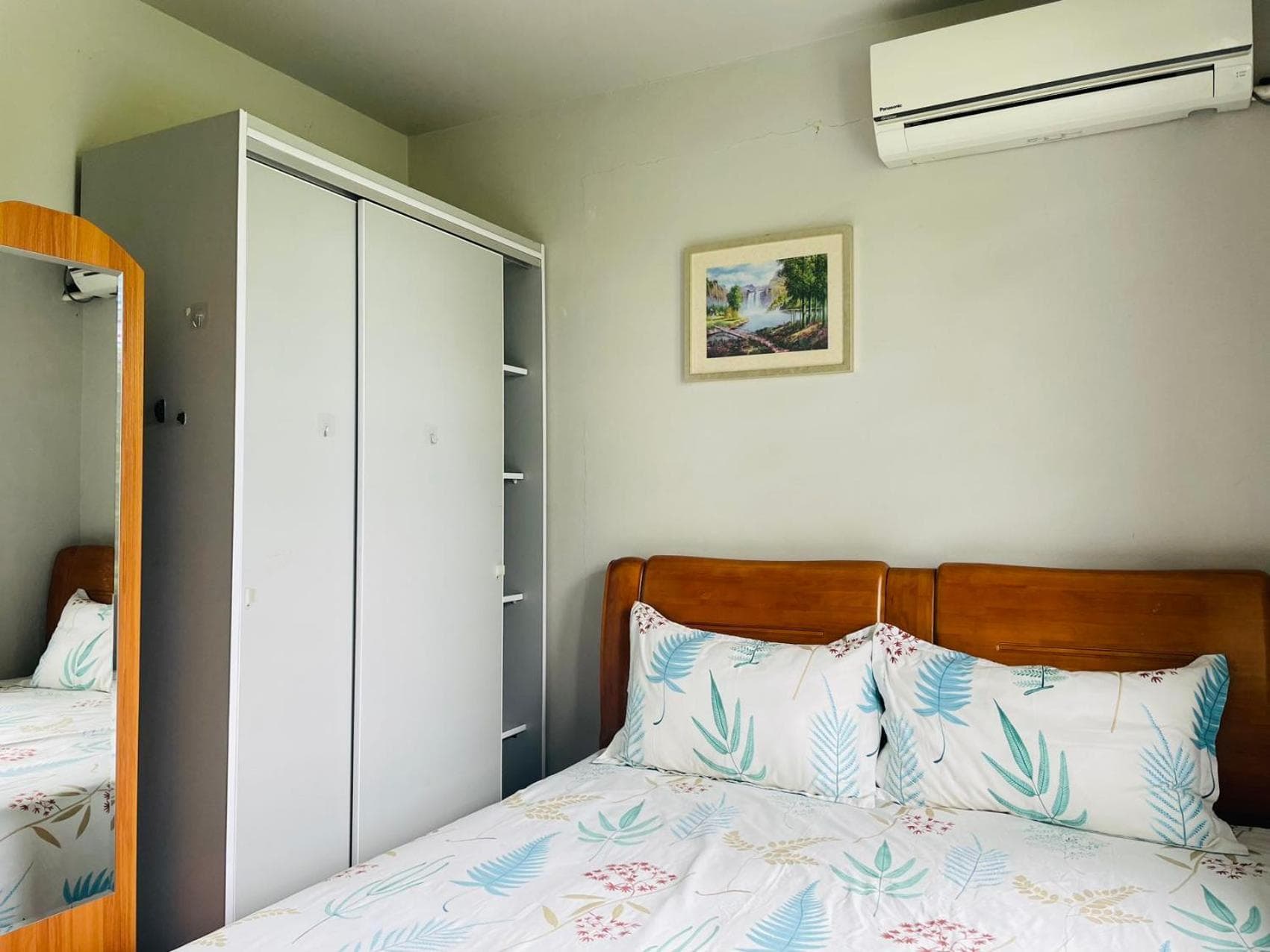 Two-Room Apartment at Two bedroom -King sized bedroom-Free parking