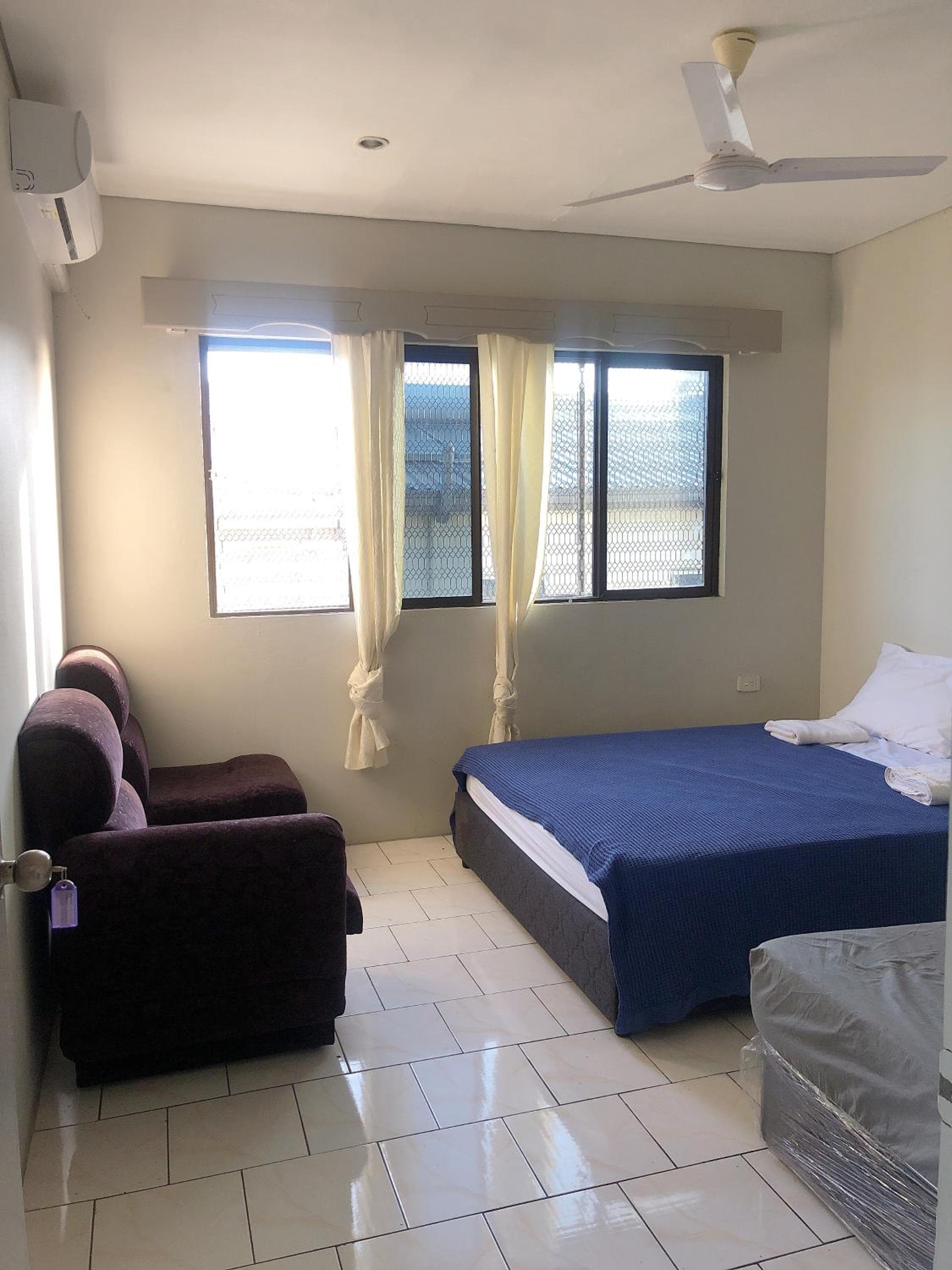 Triple Room with Shared Toilet at ideal airport rooms