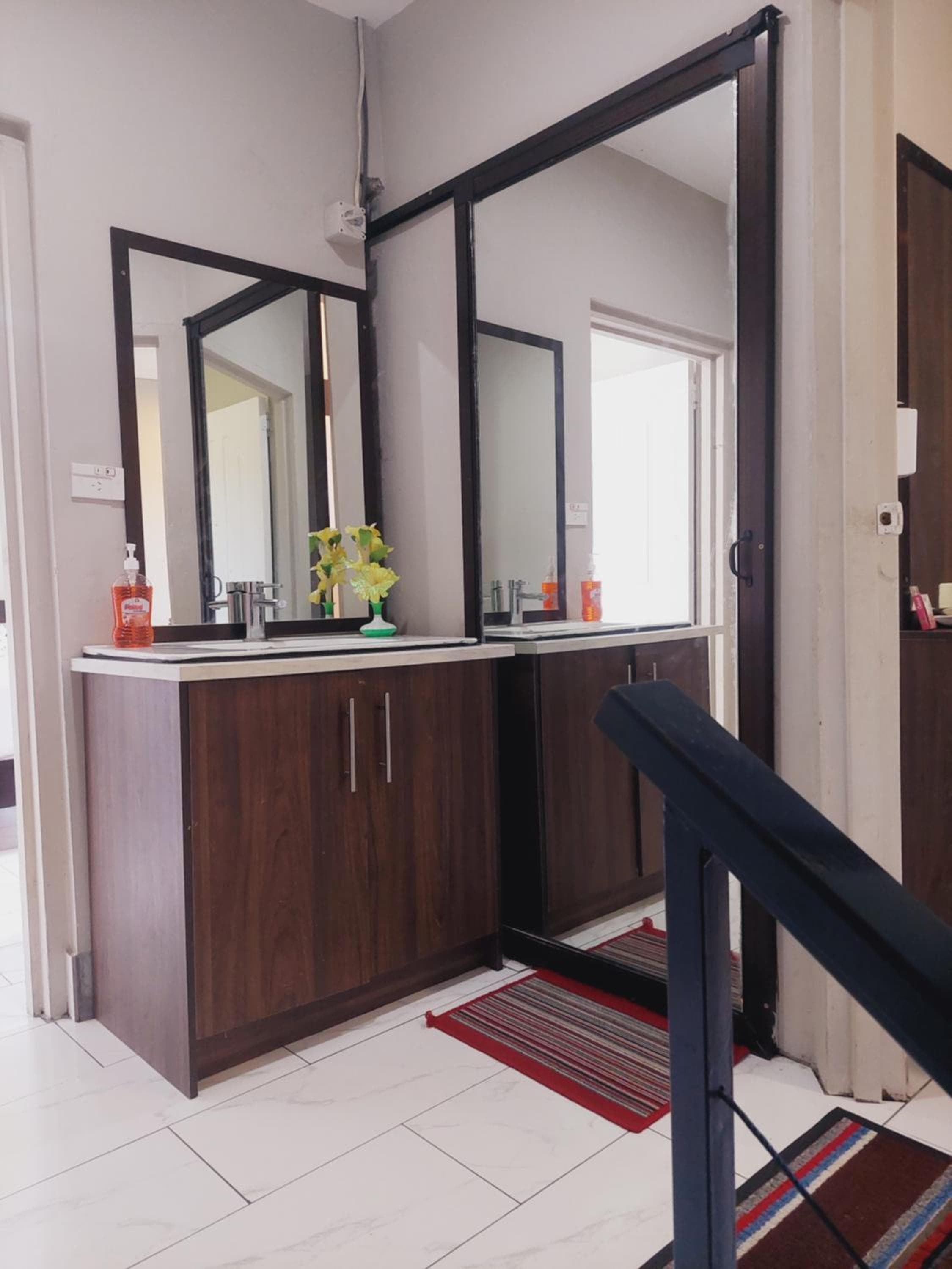 Two-Bedroom Apartment at 2bedroom Deluxee Apartment