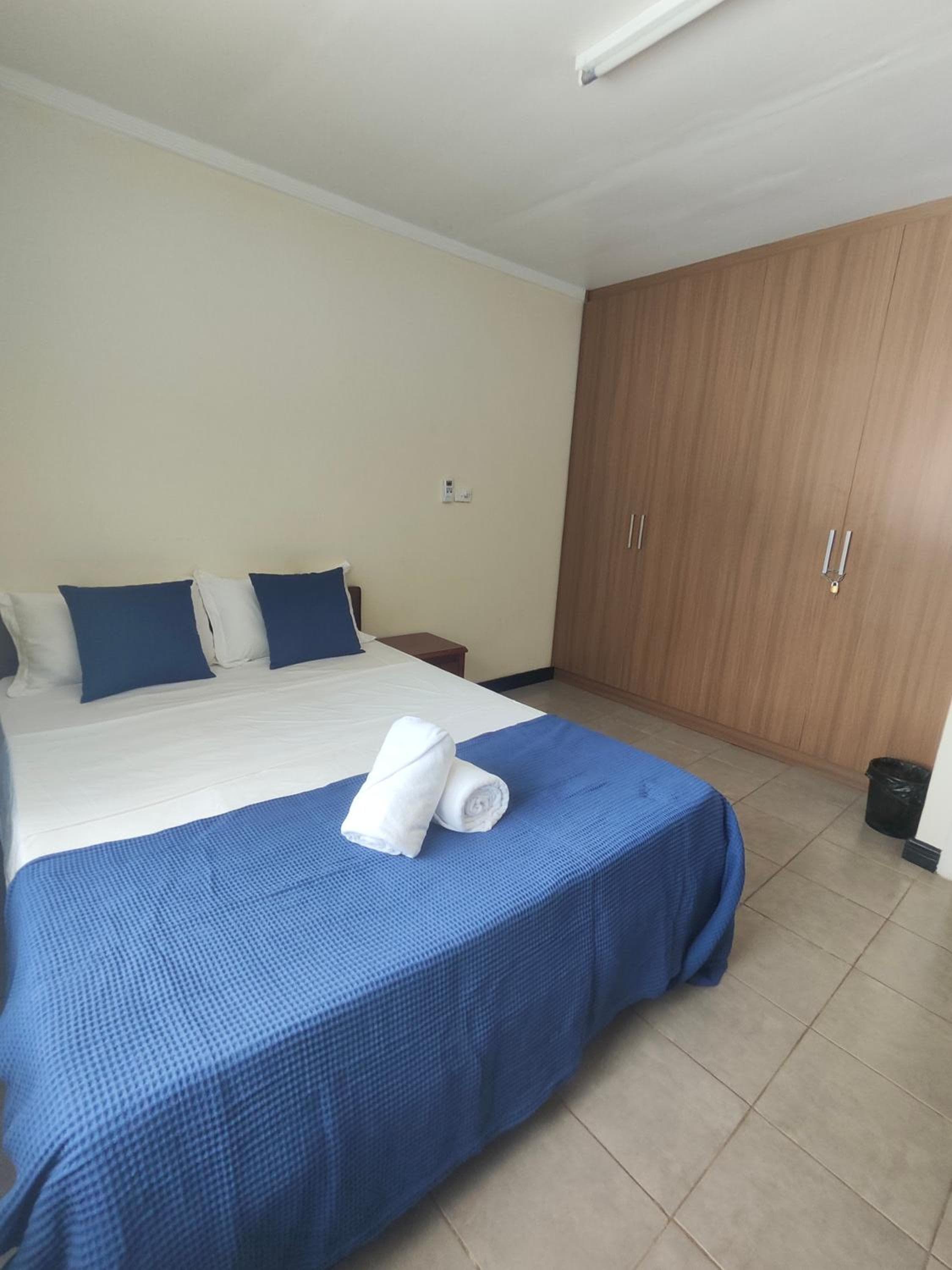 Double Room With Shared Toilet at Airport Sky View Suites