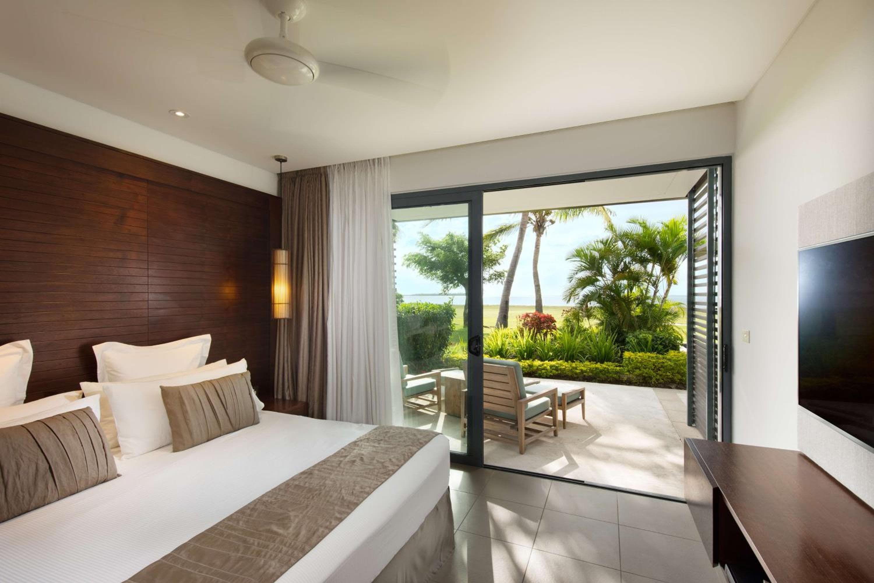 Beachfront Guestroom at Hilton Fiji Beach Resort and Spa