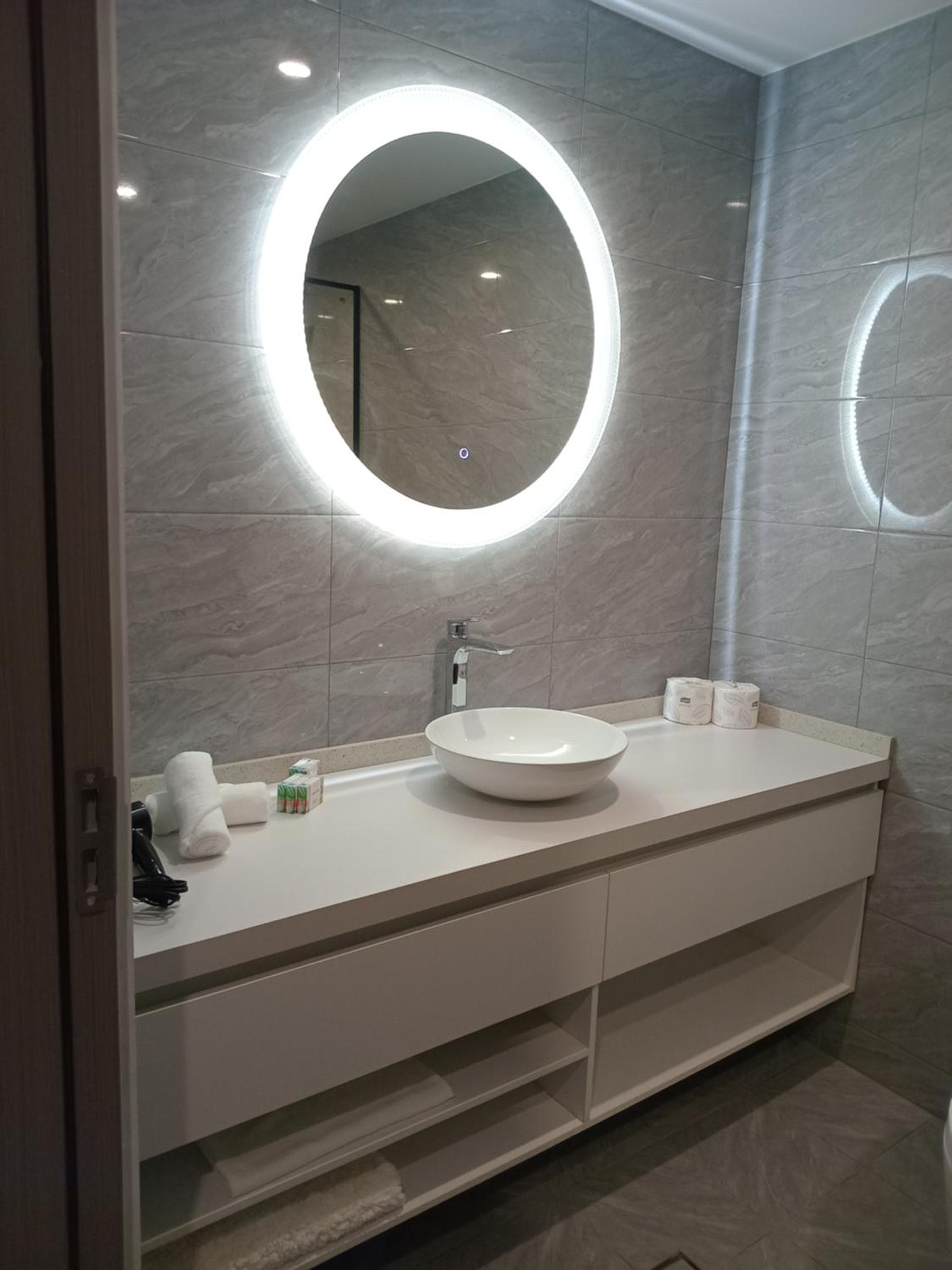 Executive Suite at Hibiscus Suites And Residences