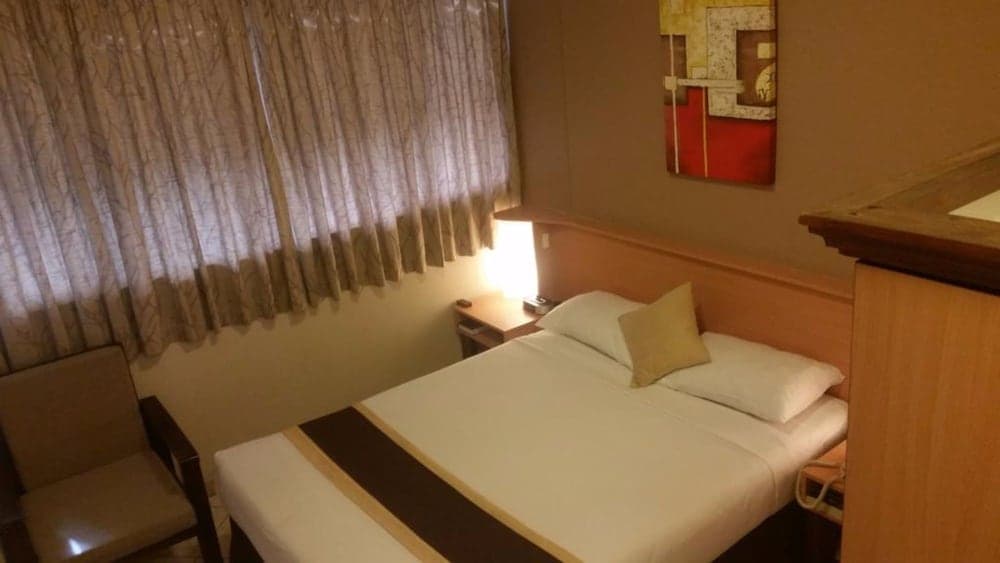 Hillcrest Standard Room at Peninsula International Hotel