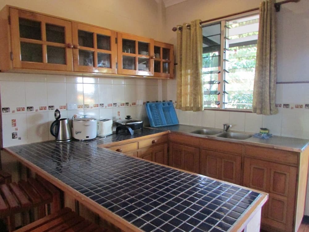 Family Room, Mountain View at Wailoaloa Beach Resort Fiji