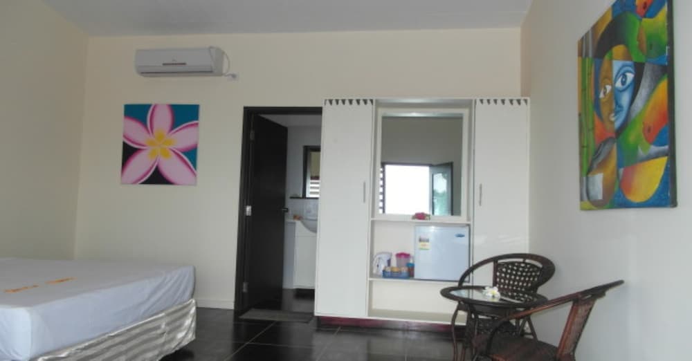 Cloud Break View Room at Funky Fish Beach & Surf Resort - Hostel