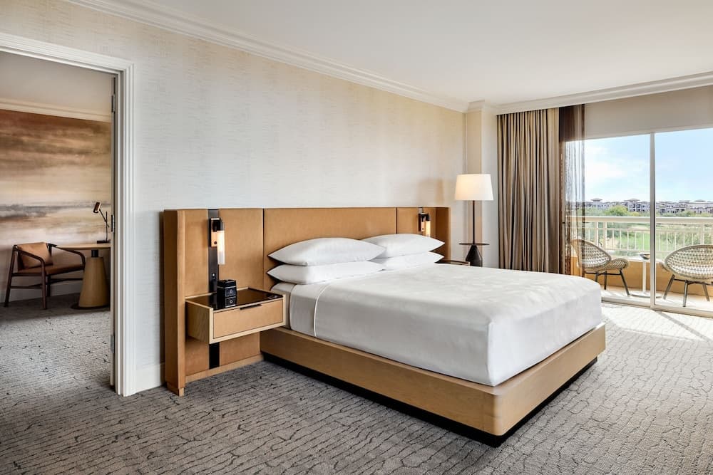 Deluxe Room, 1 Queen Bed at Hotel Bulabard