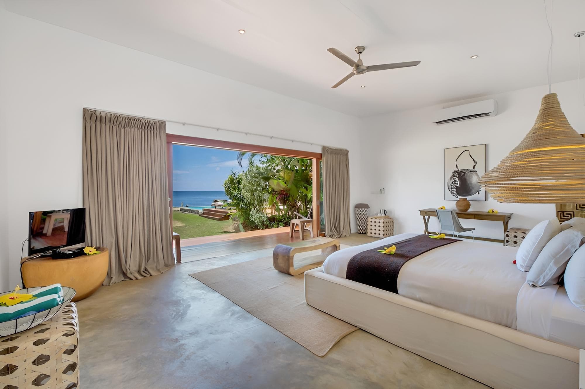 Standard Beachfront Villa at Tides Reach Resort