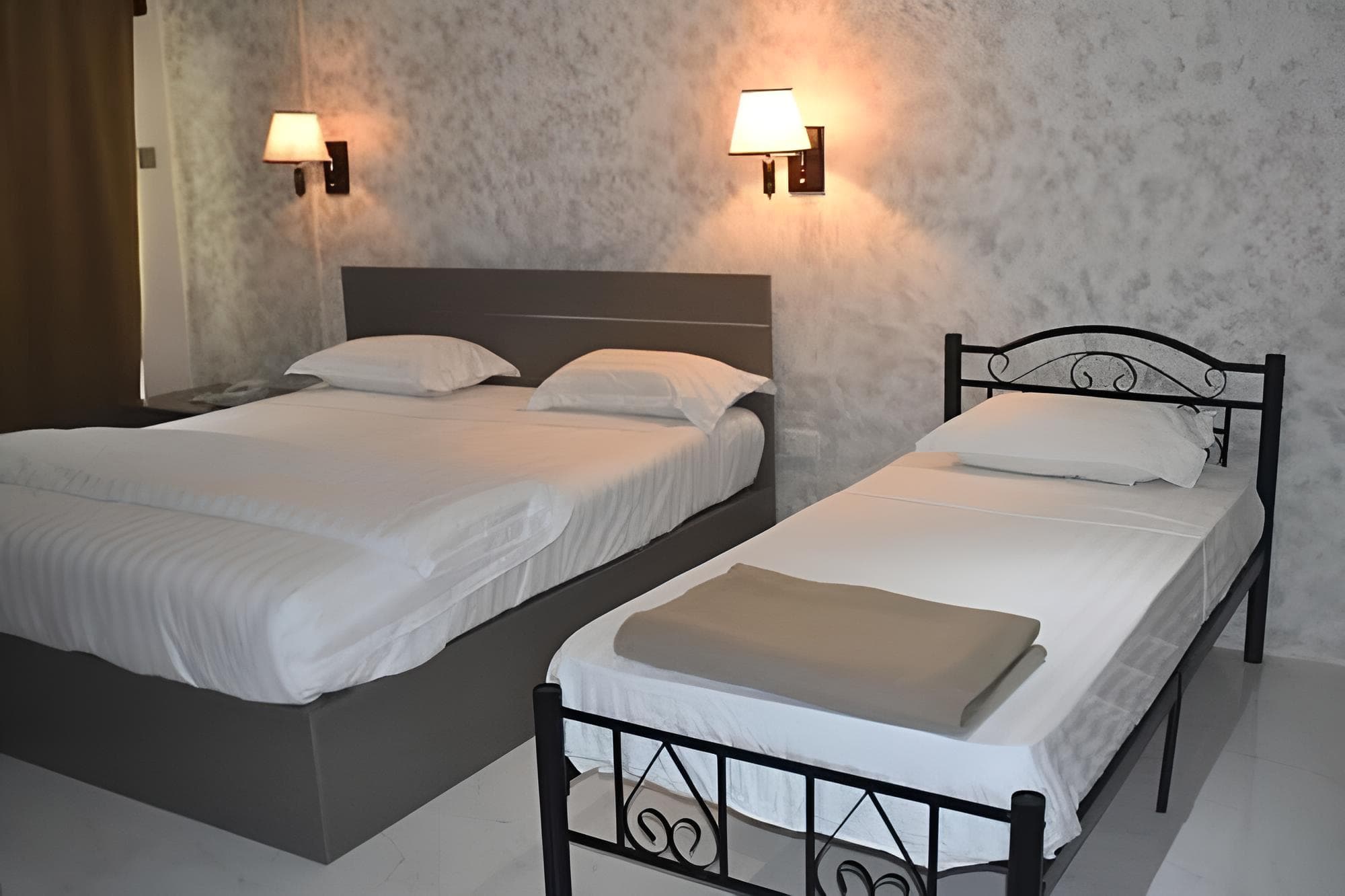 Deluxe Room at Galaxy Hotels & Apartments