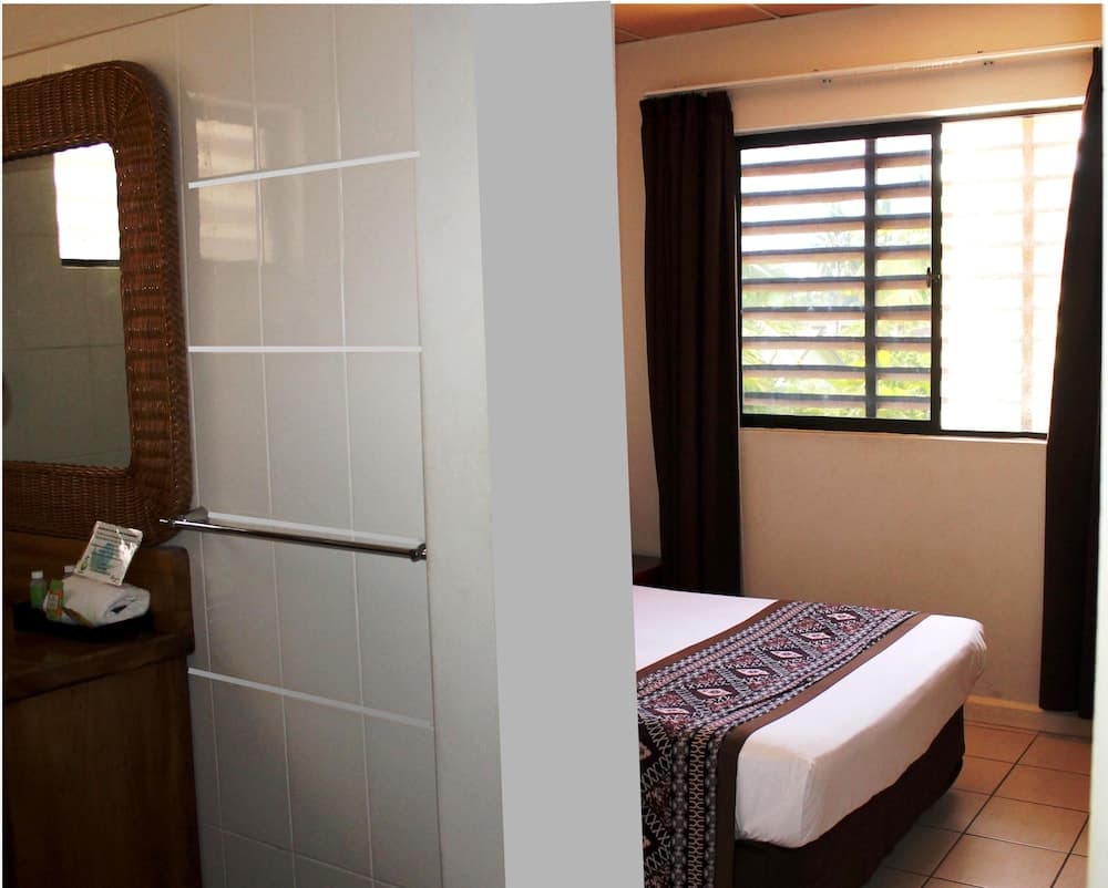 Standard Double or Twin Room, 1 Double or 2 Twin Beds, Ensuite, Corner at Smugglers Cove Beach Resort and Hotel